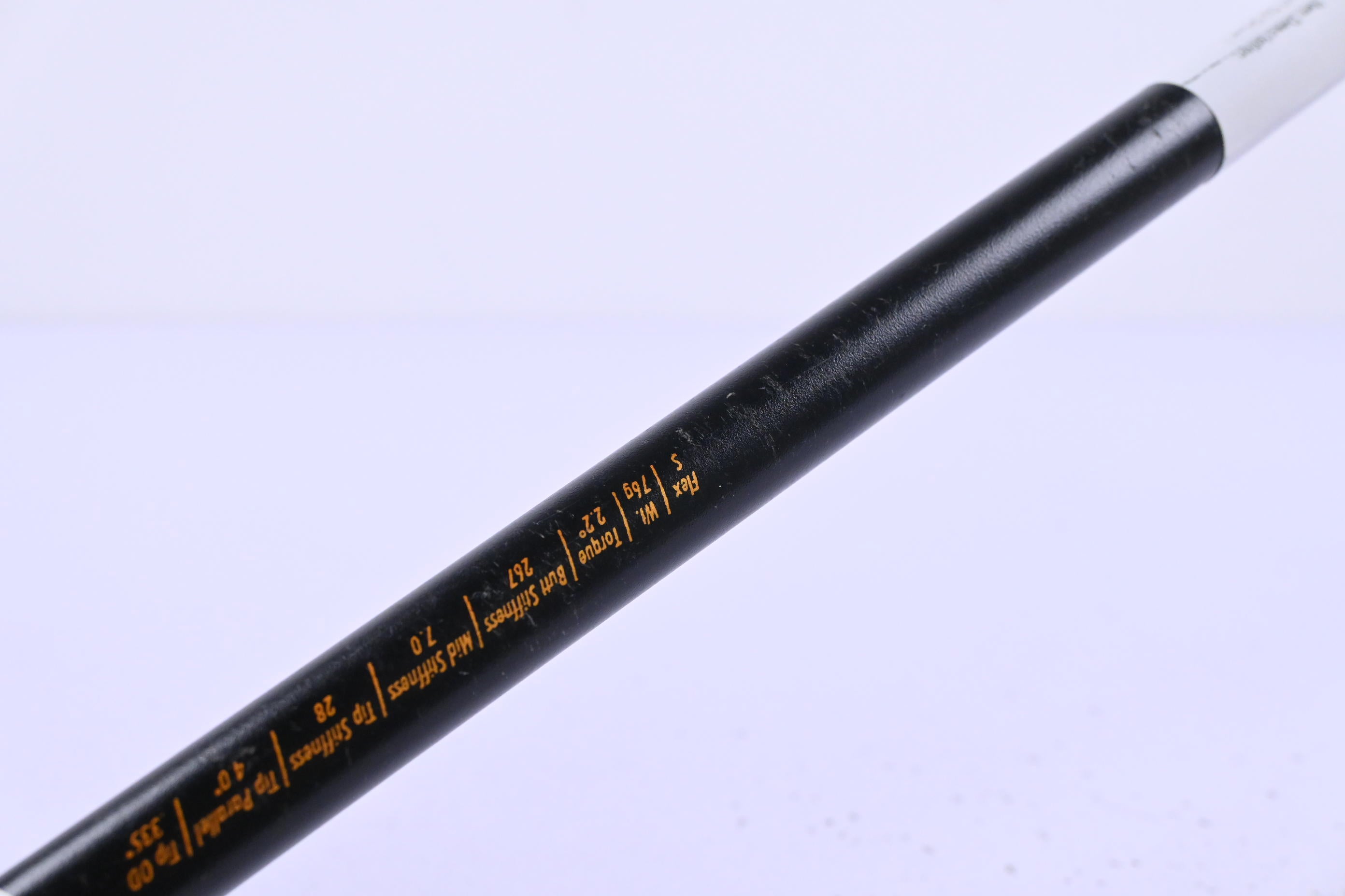 Titleist 907 D2 Driver / 10.5 Degree / Stiff Flex UST ProForce V2 76 Shaft