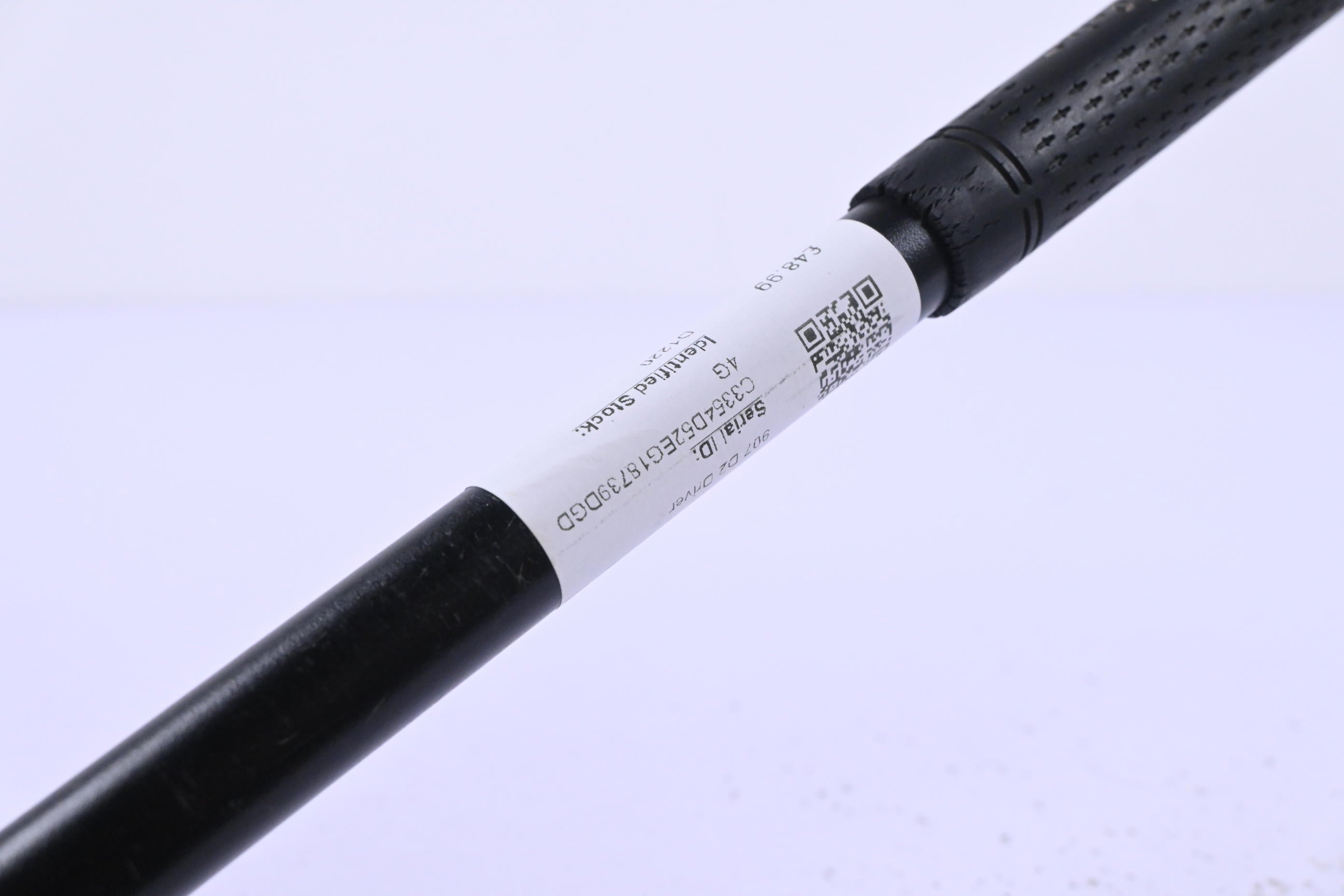 Titleist 907 D2 Driver / 10.5 Degree / Stiff Flex UST ProForce V2 76 Shaft