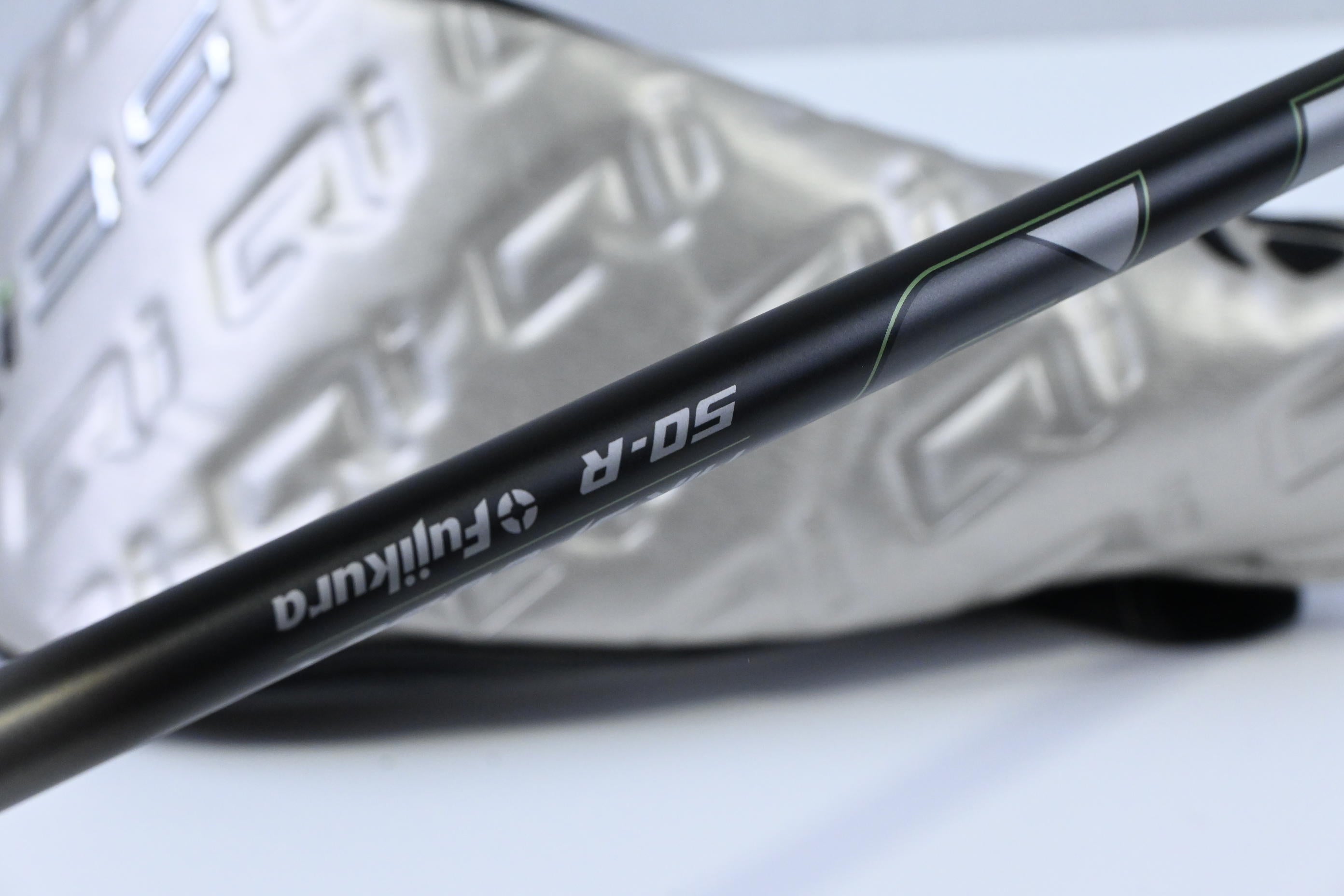 Taylormade Qi35 Driver / 10.5 Degree / Regular Flex Fujikura Air Speeder 50