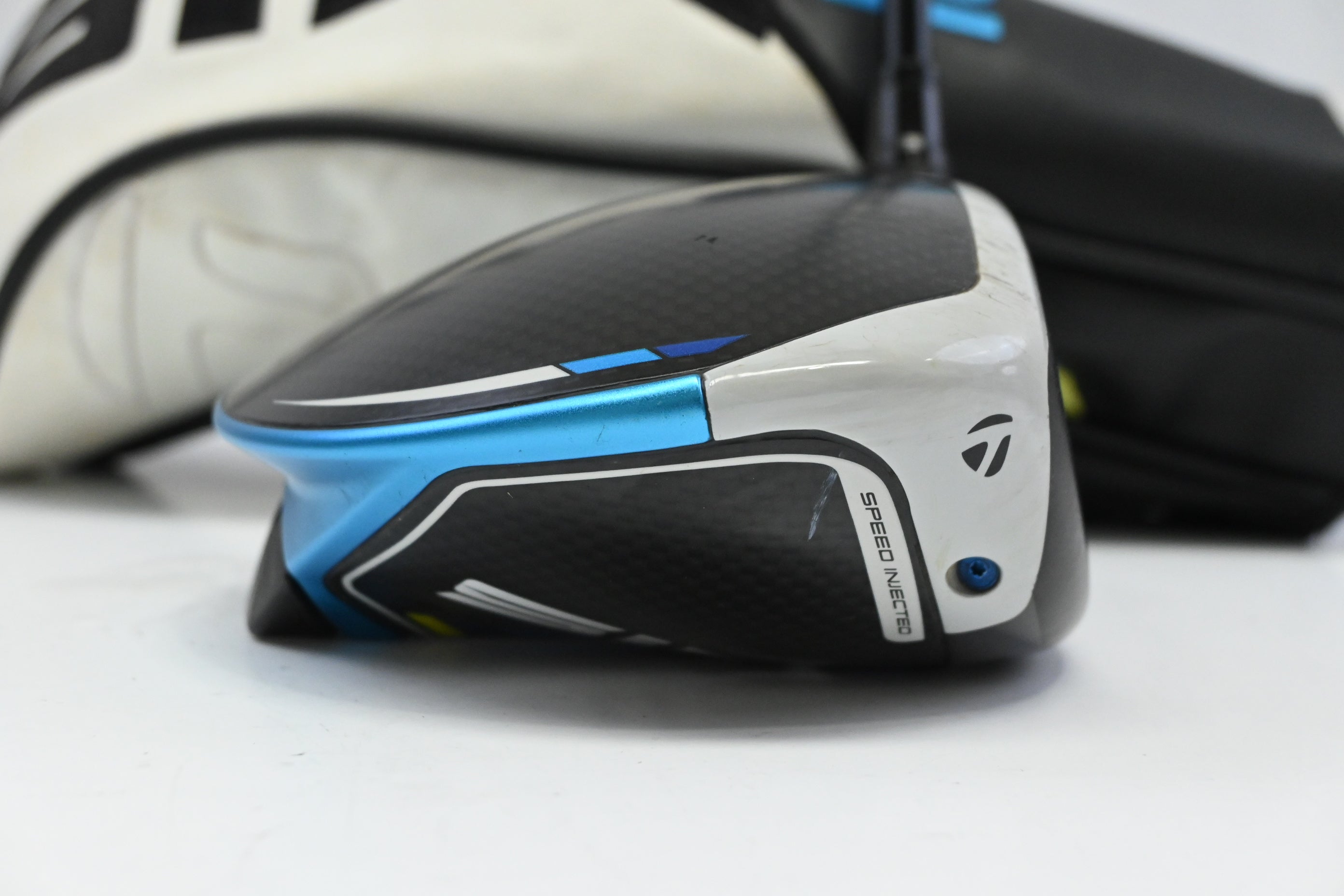Taylormade SIM2 Max Driver / 10.5 Degree / Stiff Flex HZRDUS Smoke Black RDX 70