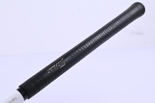 Titleist 907 D2 Driver / 10.5 Degree / Stiff Flex UST ProForce V2 76 Shaft