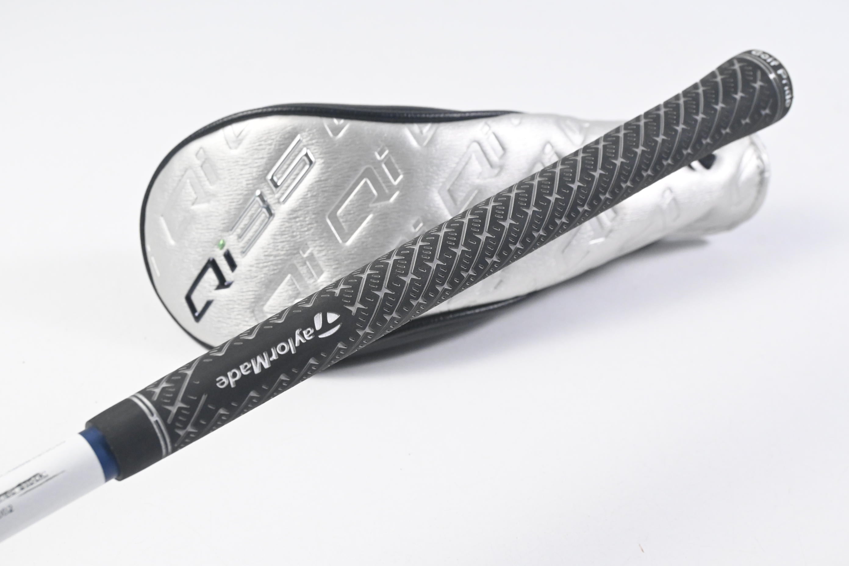 Taylormade Qi35 #3 Hybrid / 19 Degree / Regular Flex Ventus Blue 6 Shaft
