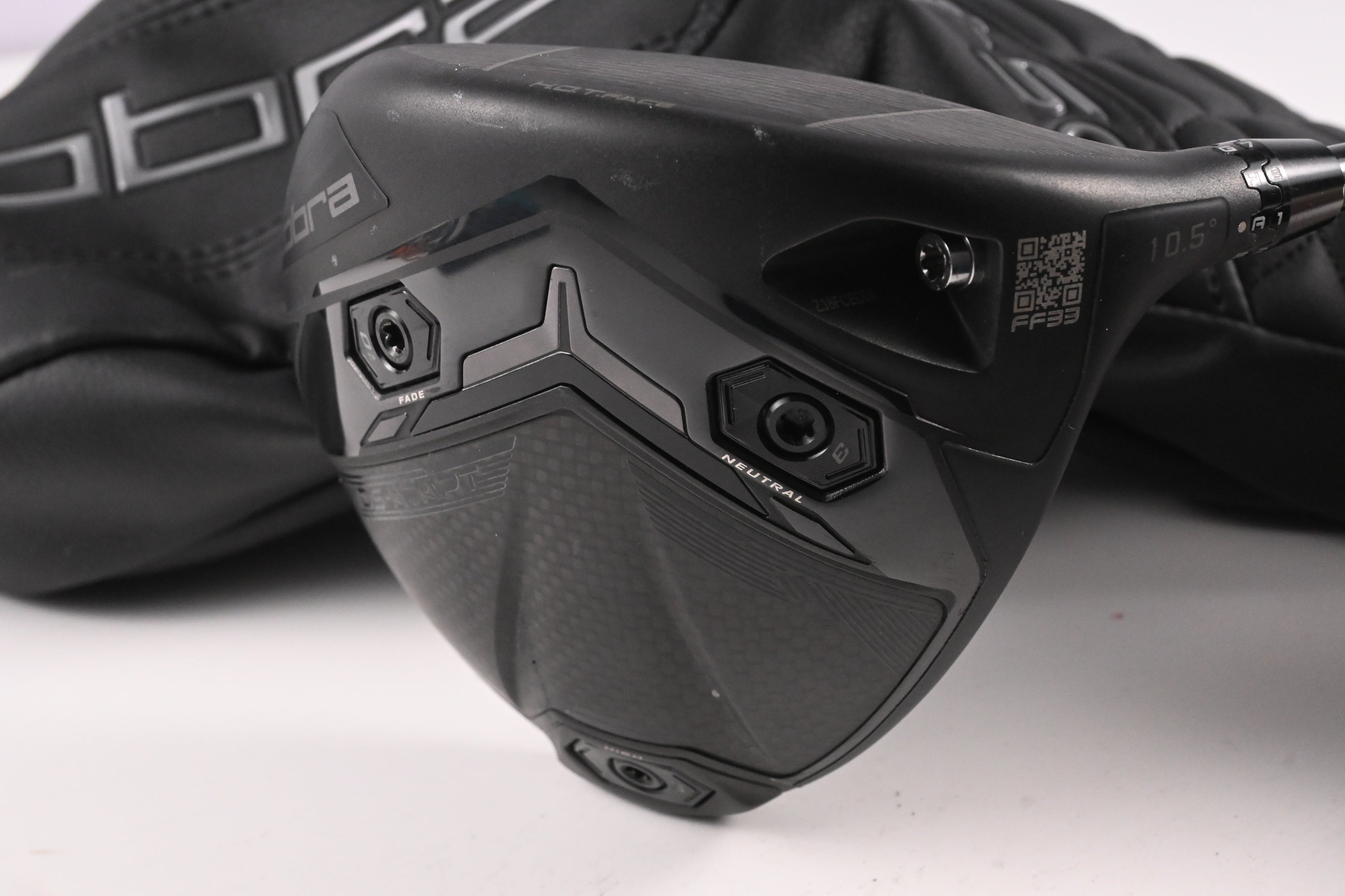 Cobra DS-Adapt LS Driver / 10.5 Degree / Stiff Flex Denali Black 70 Shaft