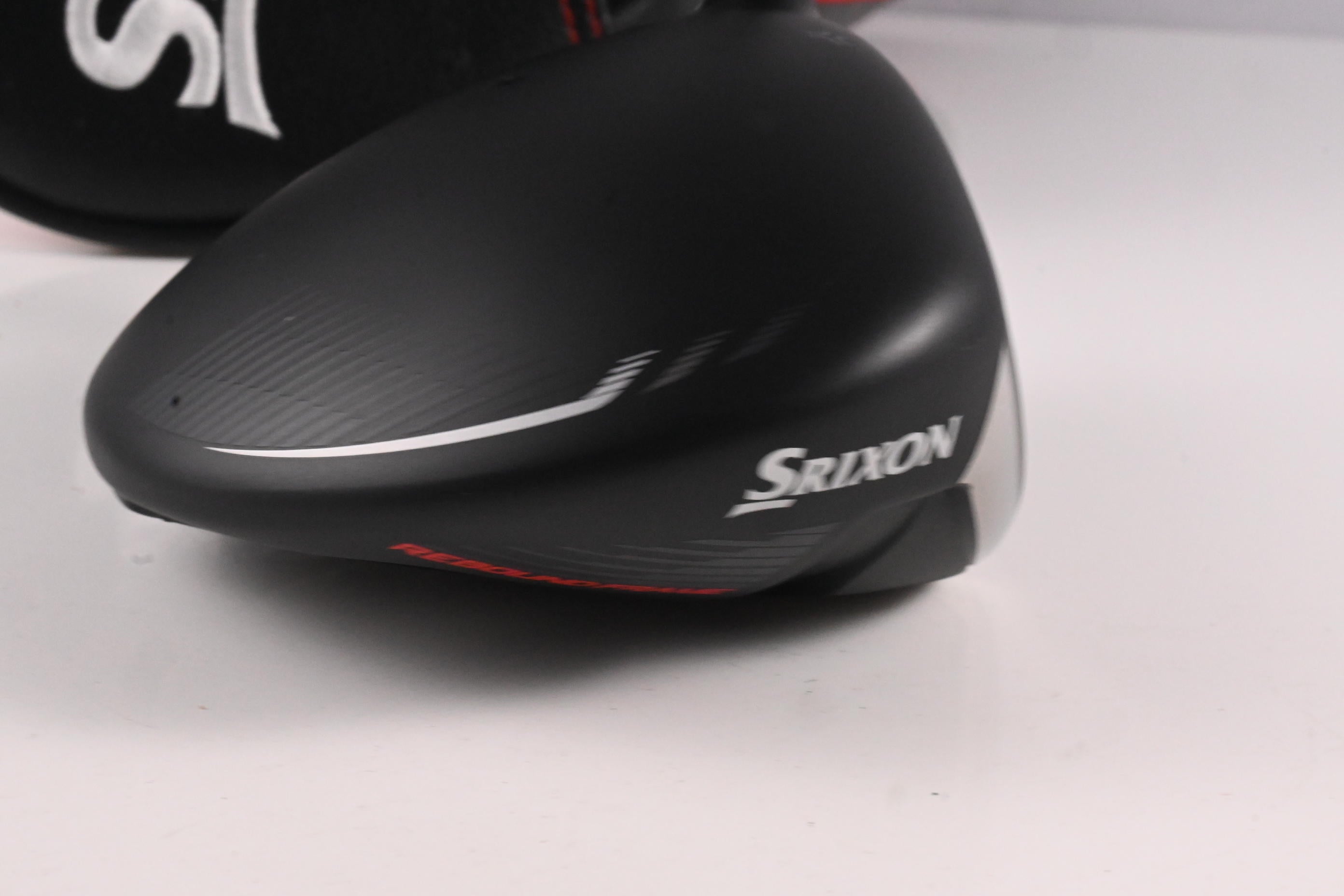Srixon ZX7 Mk II Driver / 10.5 Degree / Stiff Flex Aldila Rogue White 60 Shaft