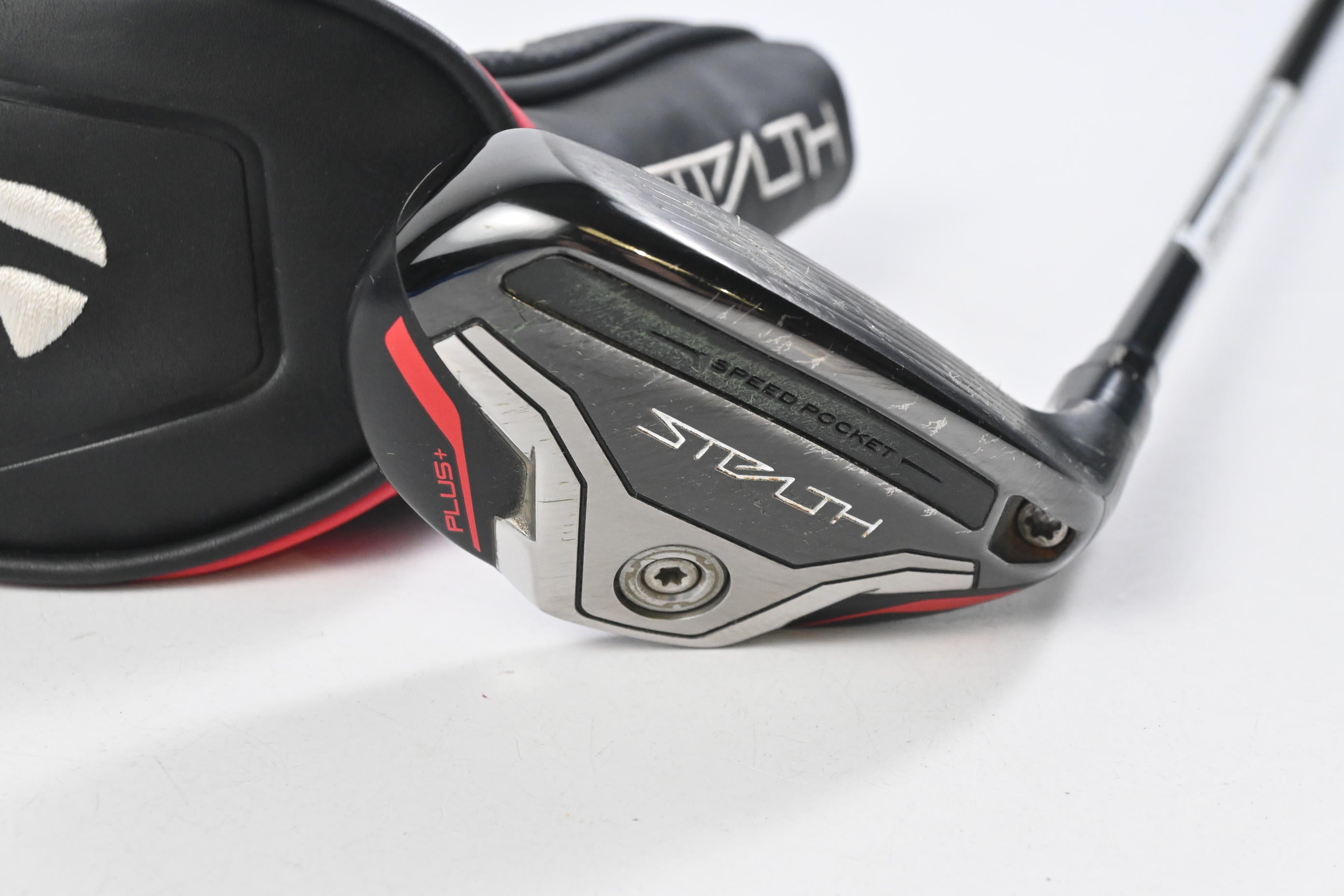 Taylormade Stealth Plus #3 Hybrid / 19.5 Degree / Stiff Flex HZRDUS Smoke RDX