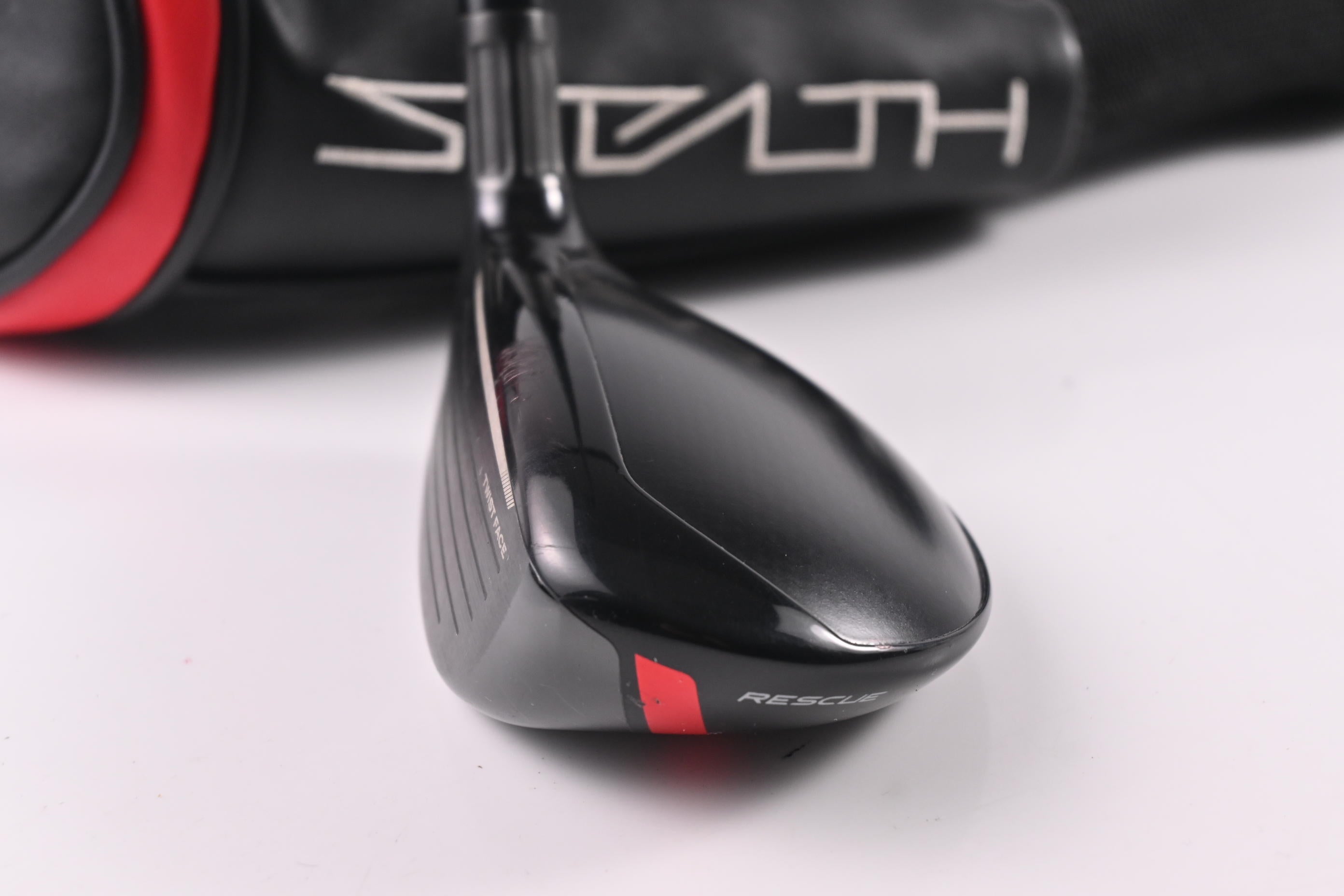 Left Hand Taylormade Stealth #3 Hybrid / 19 Degree / Regular Flex Ventus Red 6