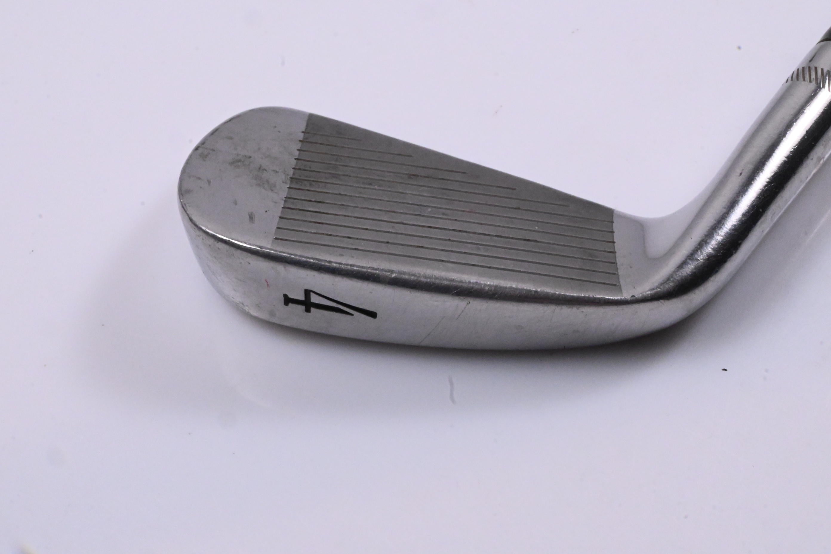 Titleist DCI Black 990 #4 Iron / 22 Degree / Regular Flex Dynamic Gold R300