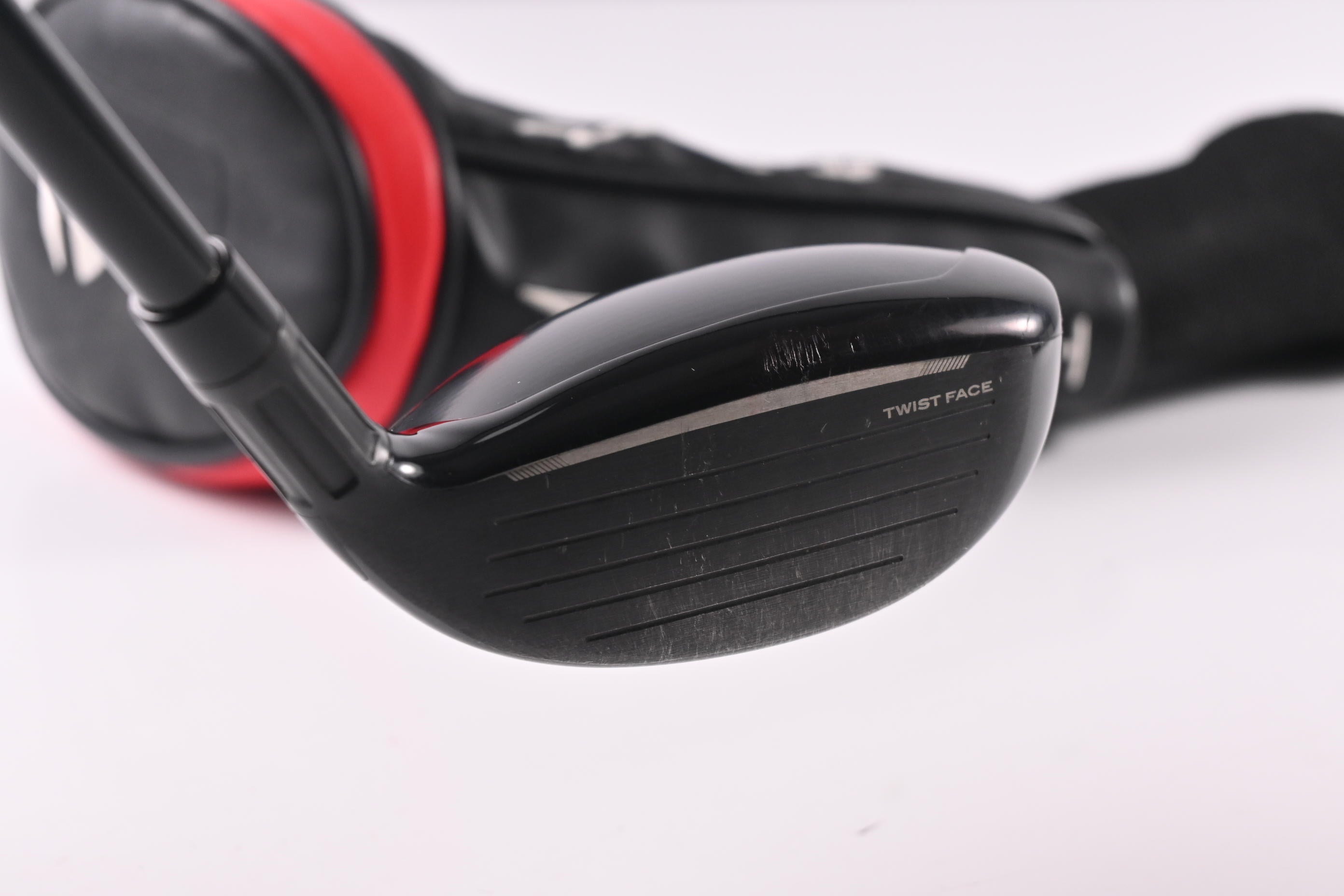 Left Hand Taylormade Stealth #3 Hybrid / 19 Degree / Regular Flex Ventus Red 6
