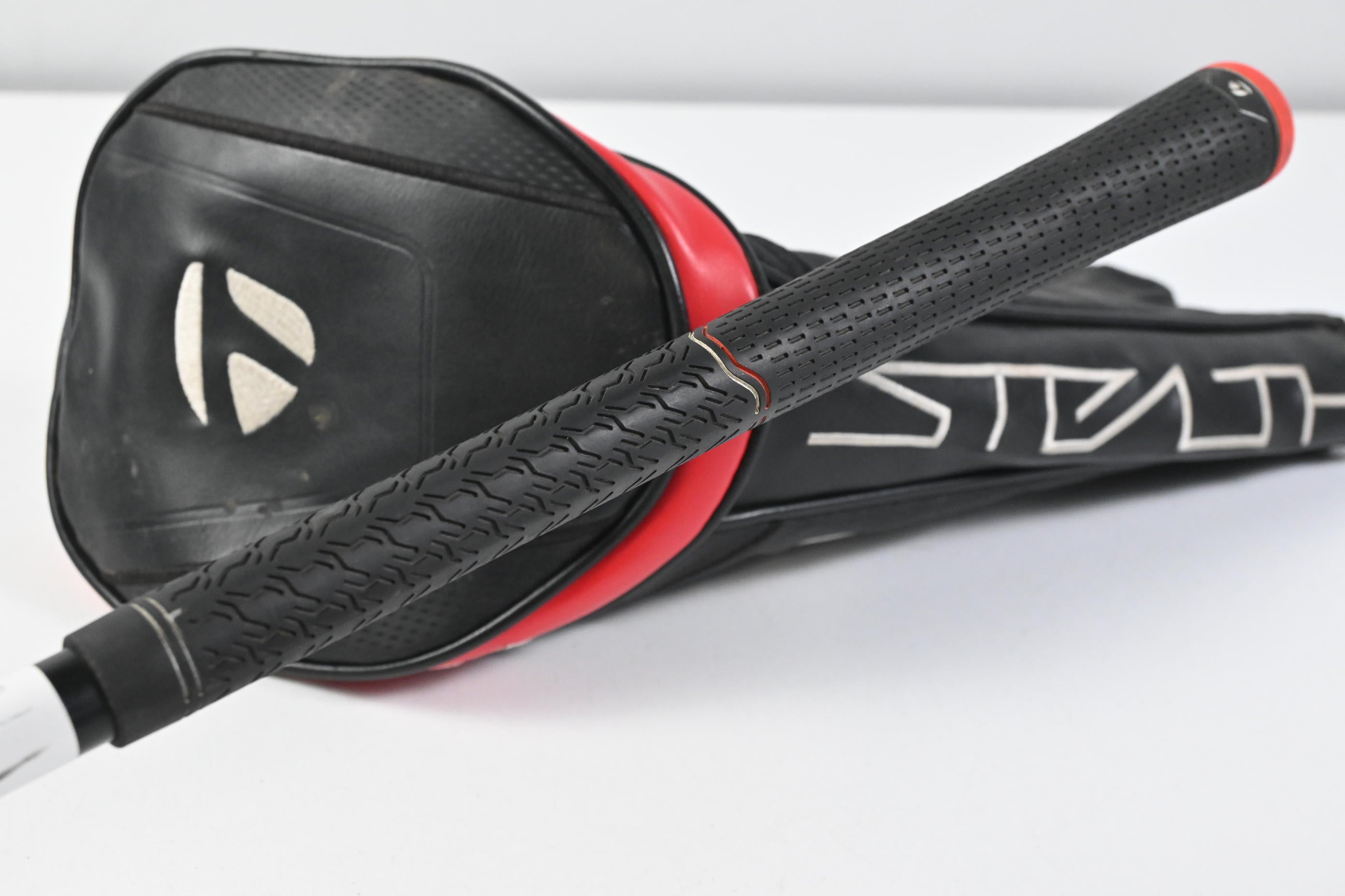 Taylormade Stealth Driver / 9 Degree / X-Flex Hzrdus Black 62 Shaft