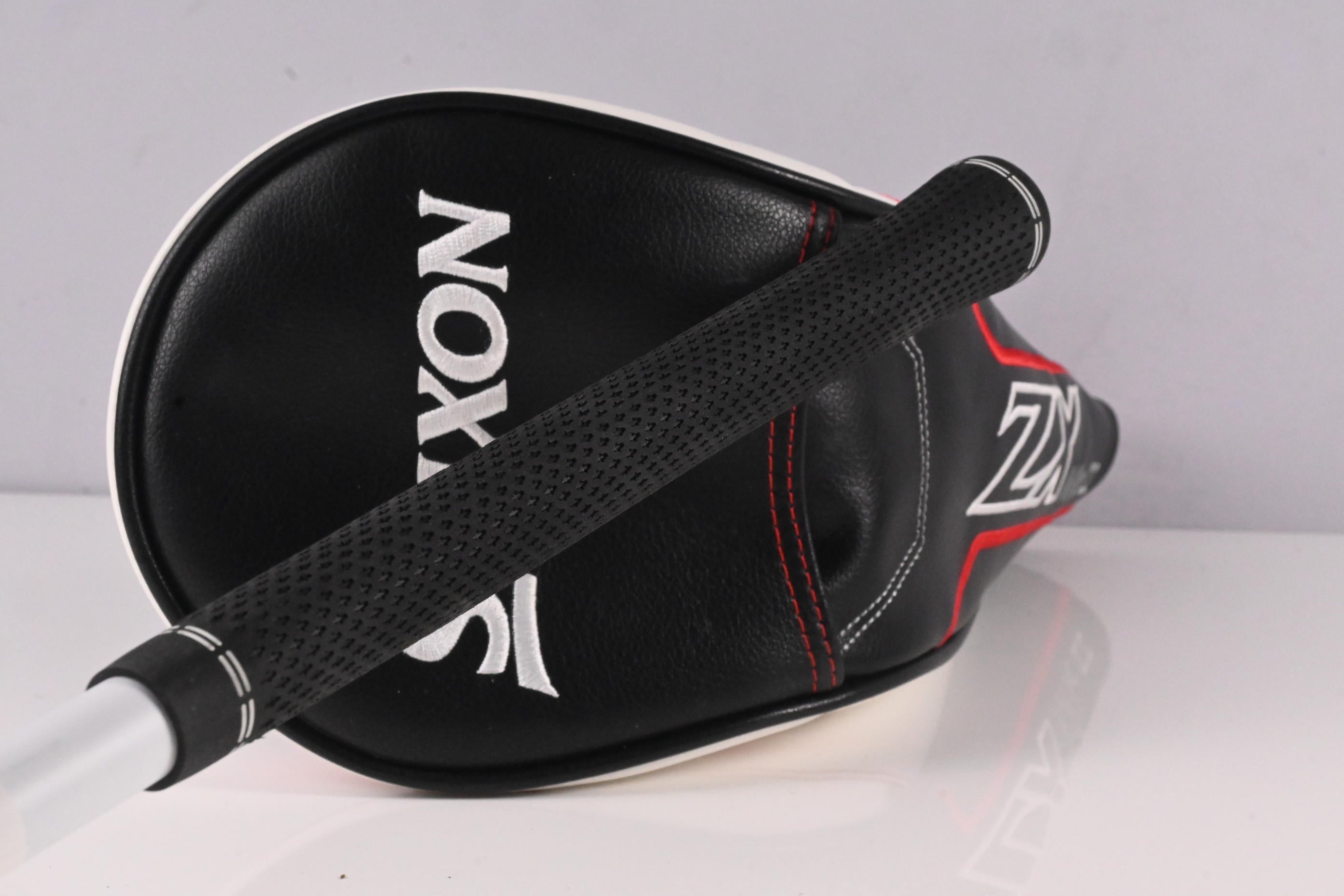 Srixon ZX7 Mk II Driver / 10.5 Degree / Stiff Flex Aldila Rogue White 60 Shaft