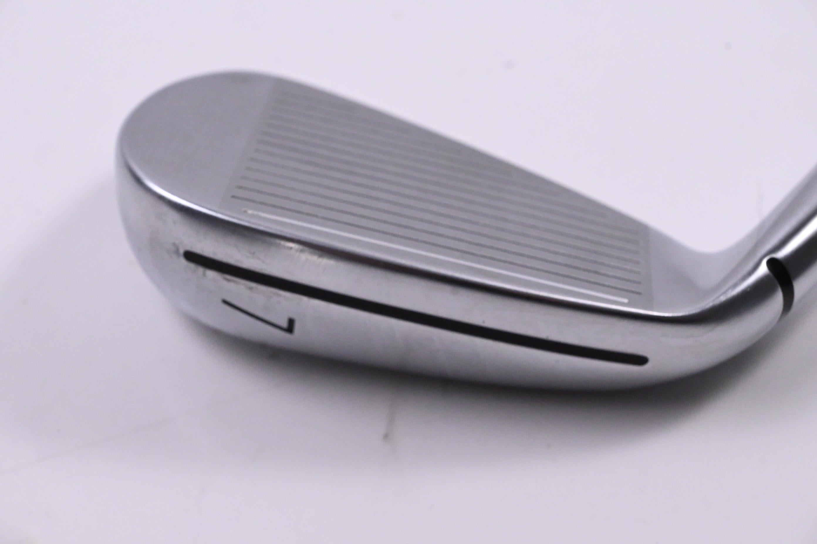 Taylormade Qi #7 Iron / Regular Flex Elevate MPH 95 Shaft