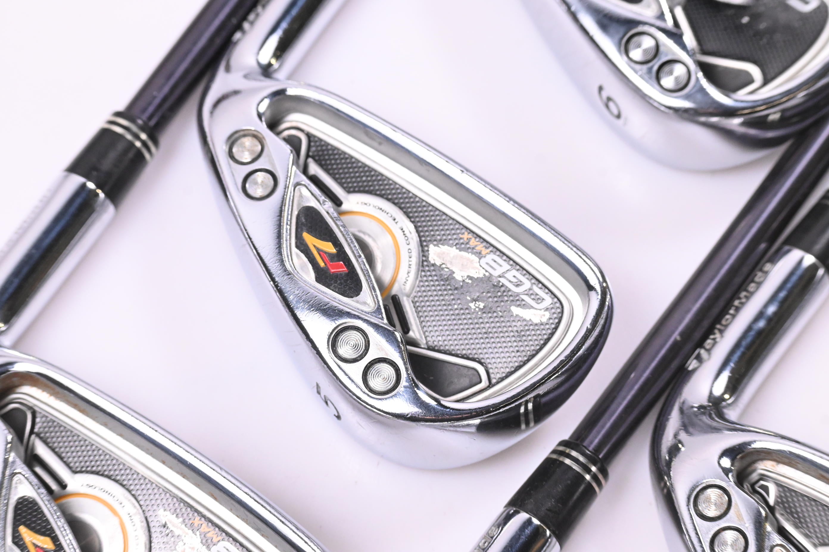 Taylormade R7 CGB Max Irons / 4-9i / Regular Flex Taylormade Reax 90 Shafts