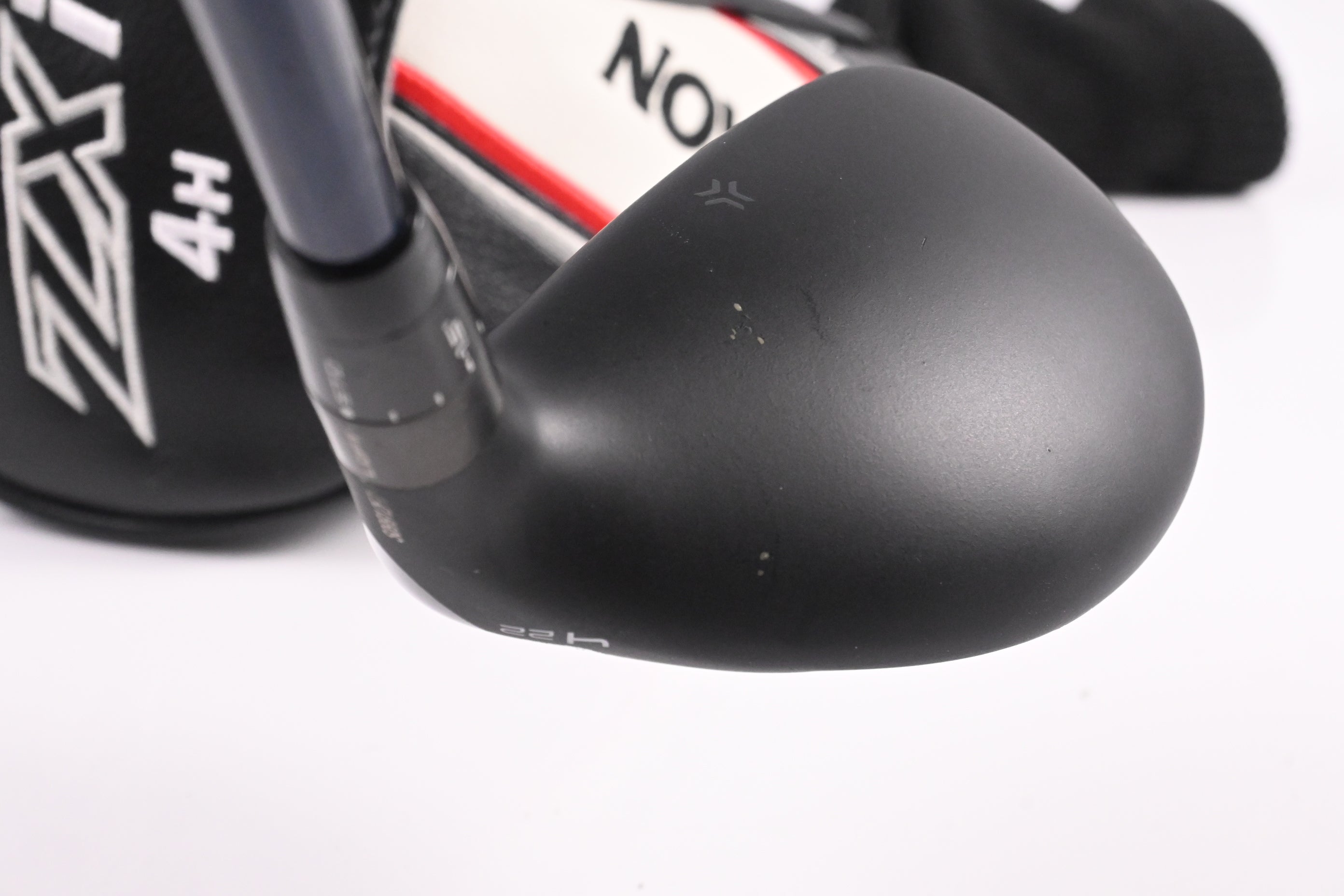 Srixon ZXi #4 Hybrid / 22 Degree / Regular Flex Fujikura Ventus TR Blue 7 Shaft