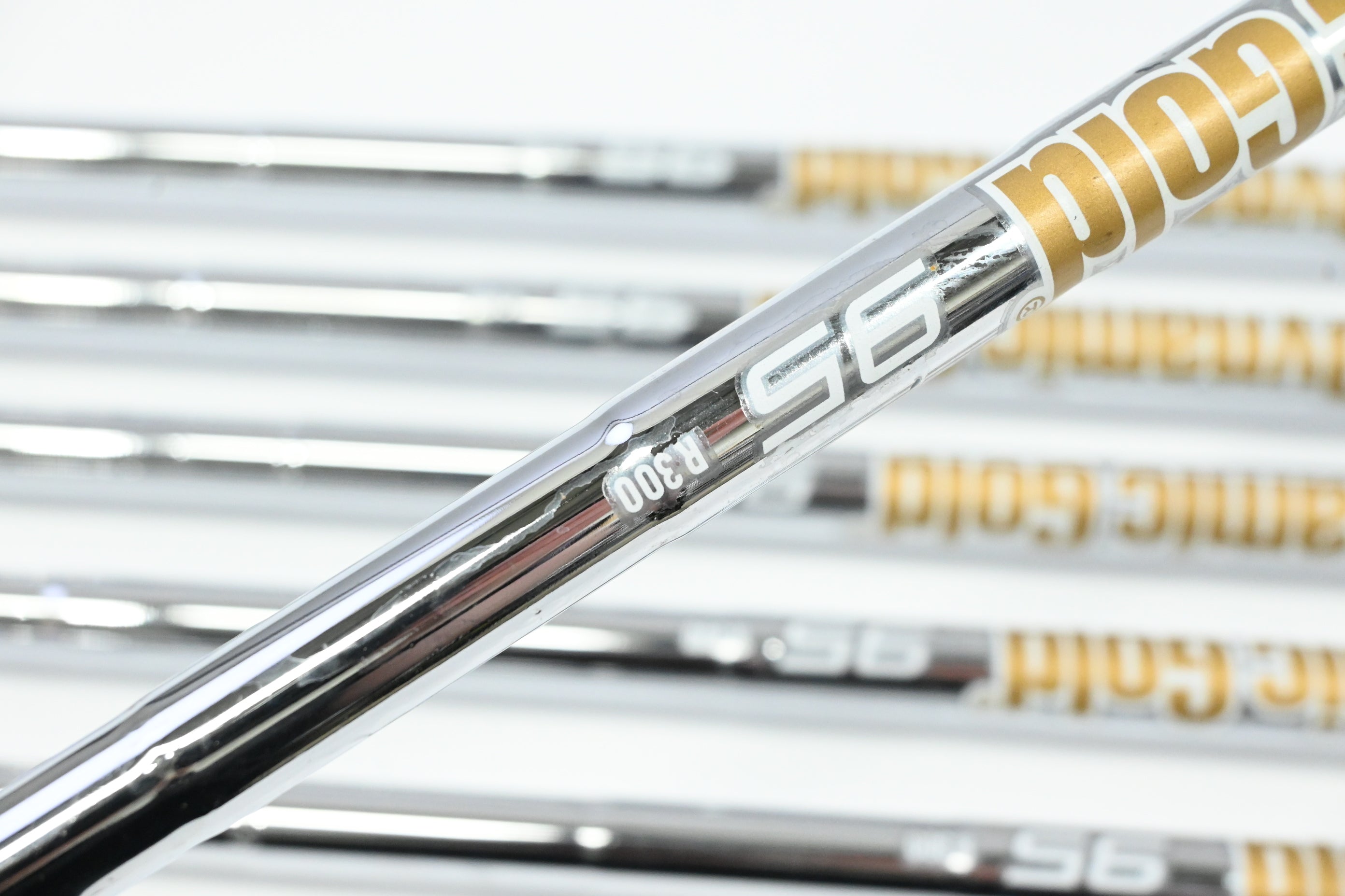 Taylormade Qi HL Irons / 5-PW / Regular Flex Dynamic Gold 95 R300 Shafts