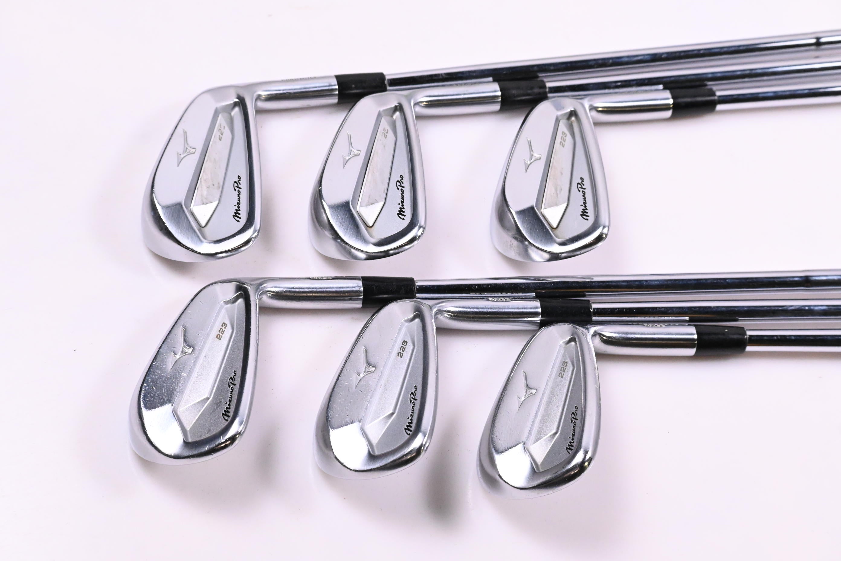 Mizuno Pro 223 Irons / 5-PW / Stiff Flex Dynamic Gold 120 S300 Shafts