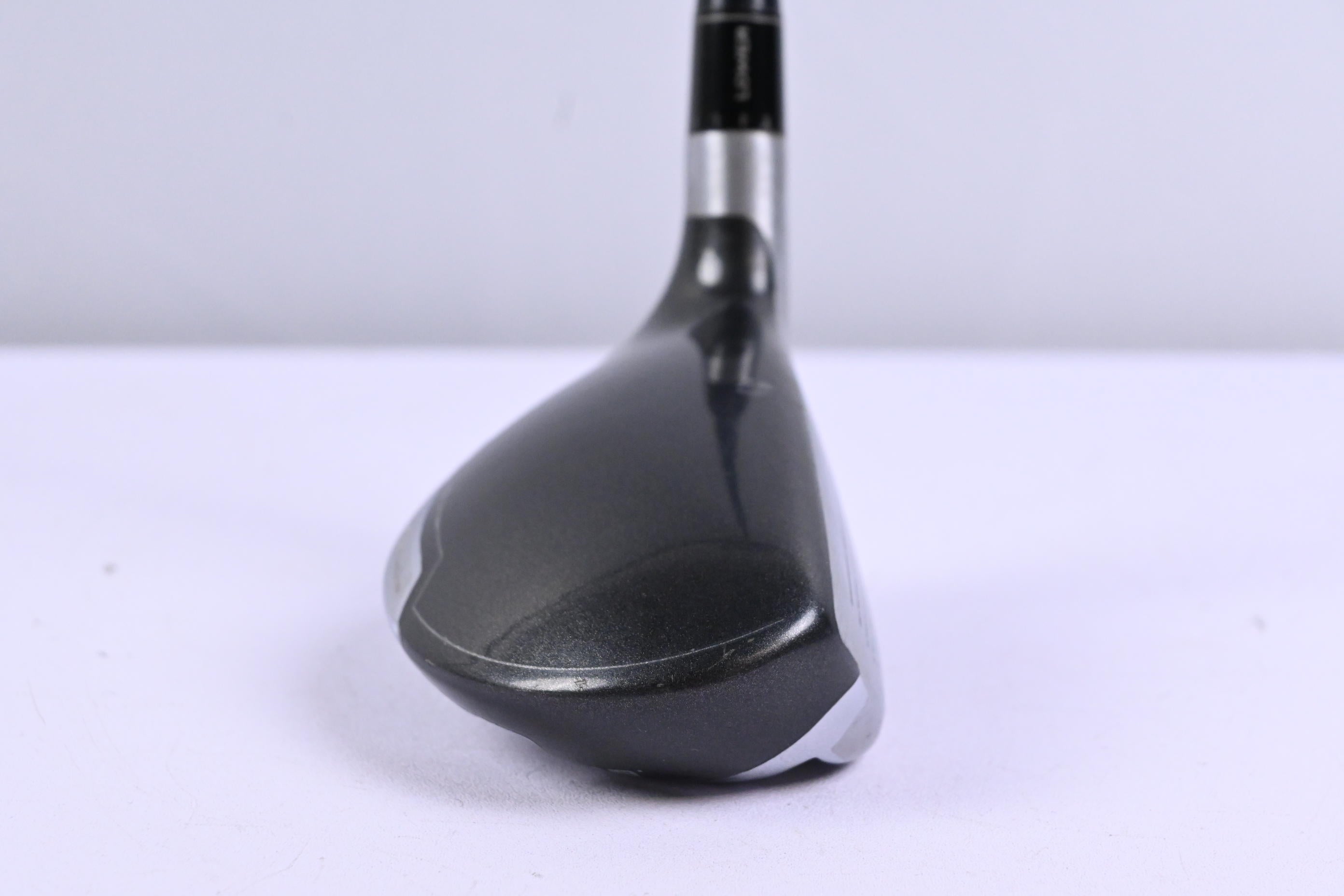 Taylormade SLDR #3 Hybrid / 19 Degree / Regular Flex Fujikura Speeder 82 Shaft