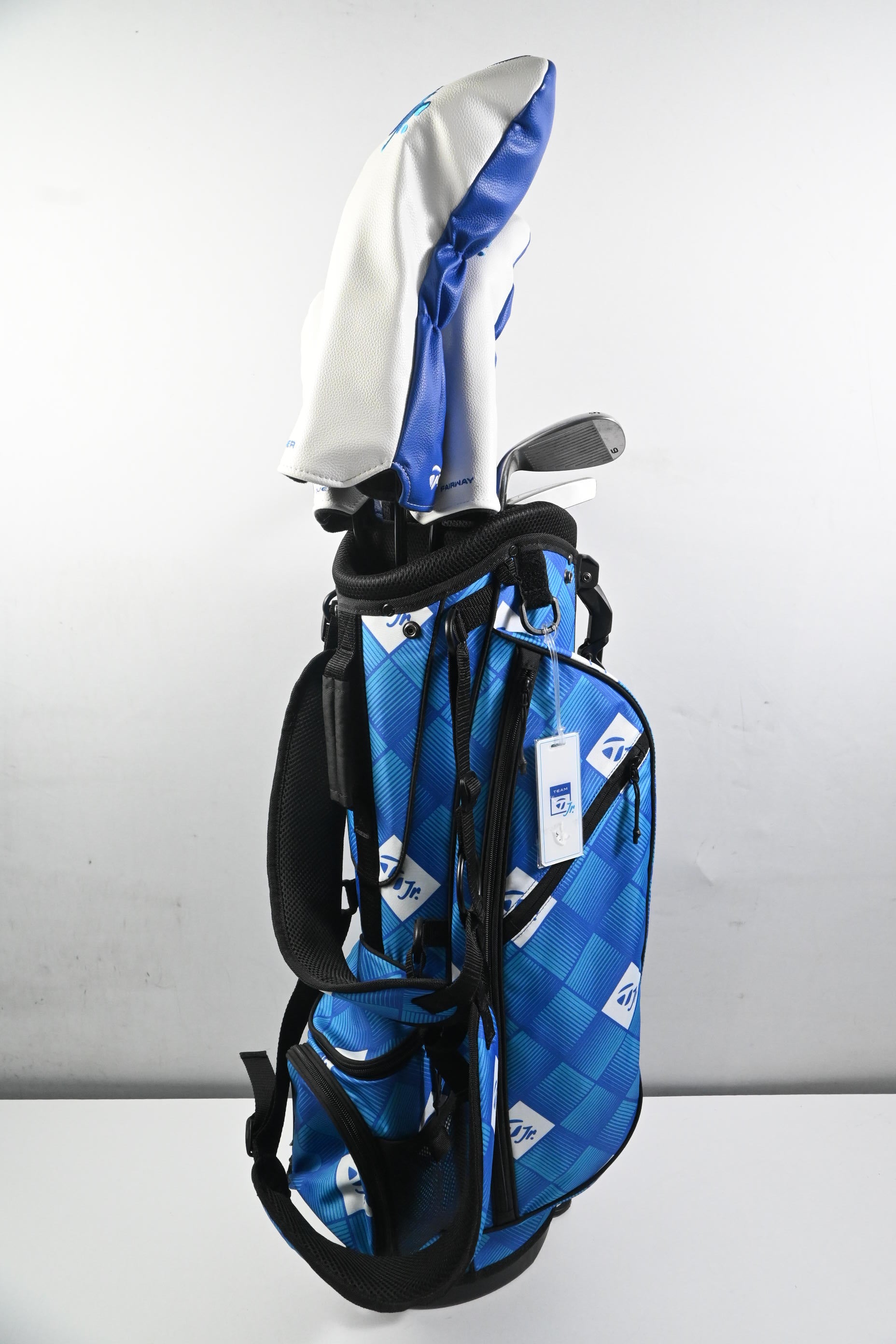 Junior Taylormade Package Set / Woods, Irons, Putter, Bag