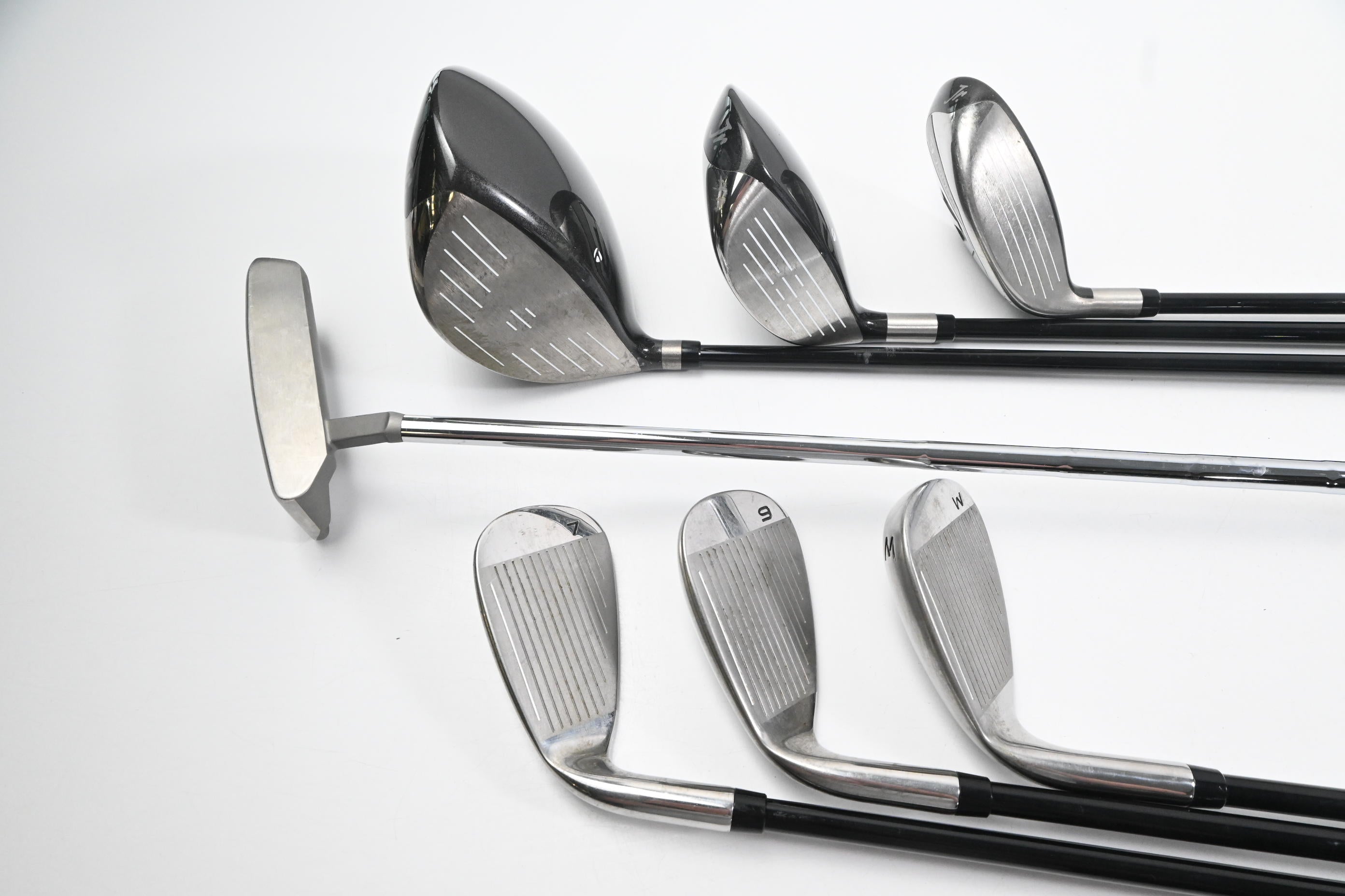 Junior Taylormade Package Set / Woods, Irons, Putter, Bag