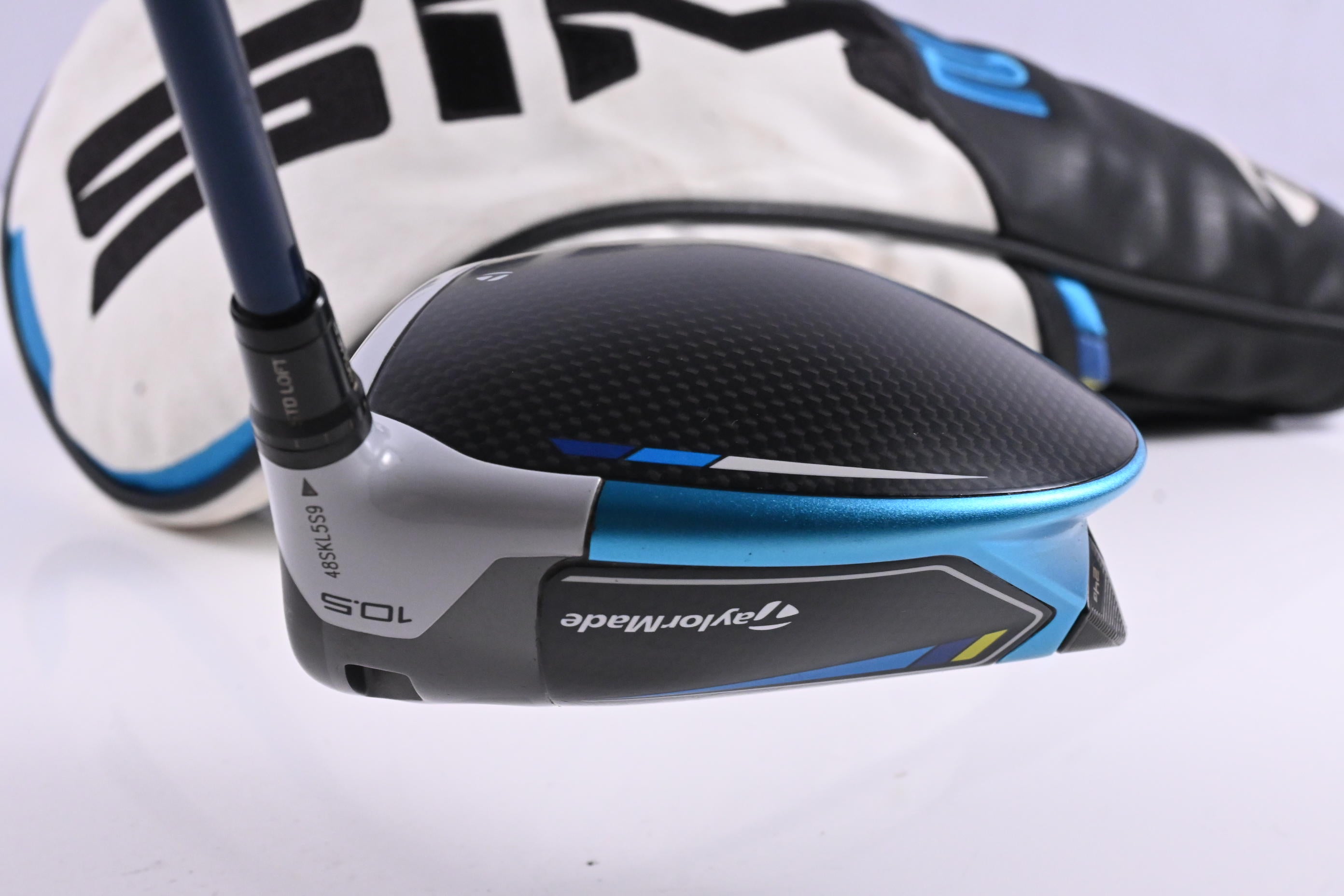 Taylormade SIM2 Max Driver / 10.5 Degree / Regular Flex Fujikura Ventus Blue 5