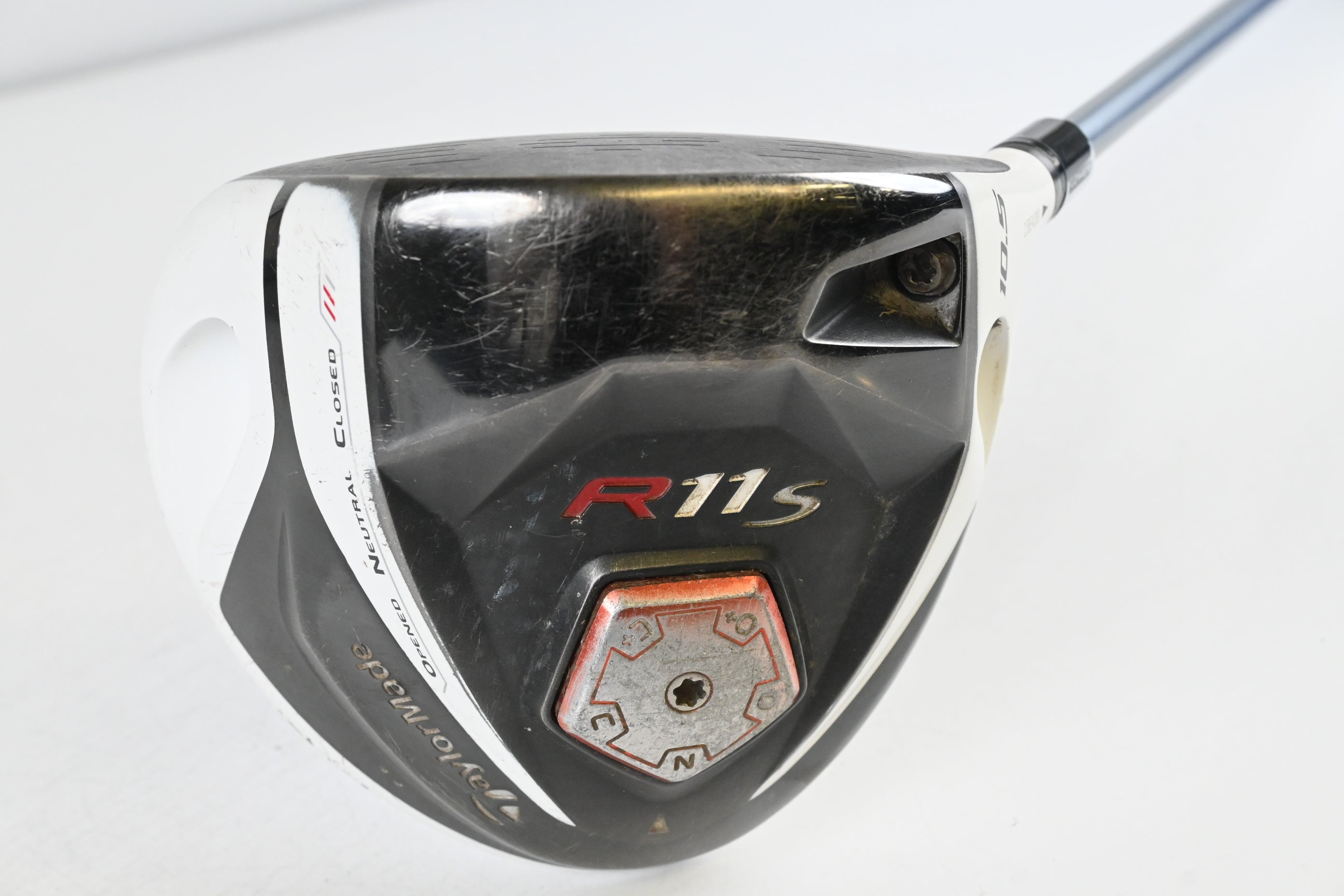 Taylormade R11S Driver / 10.5 Degree / Regular Flex Hzrdus T800 55 Shaft