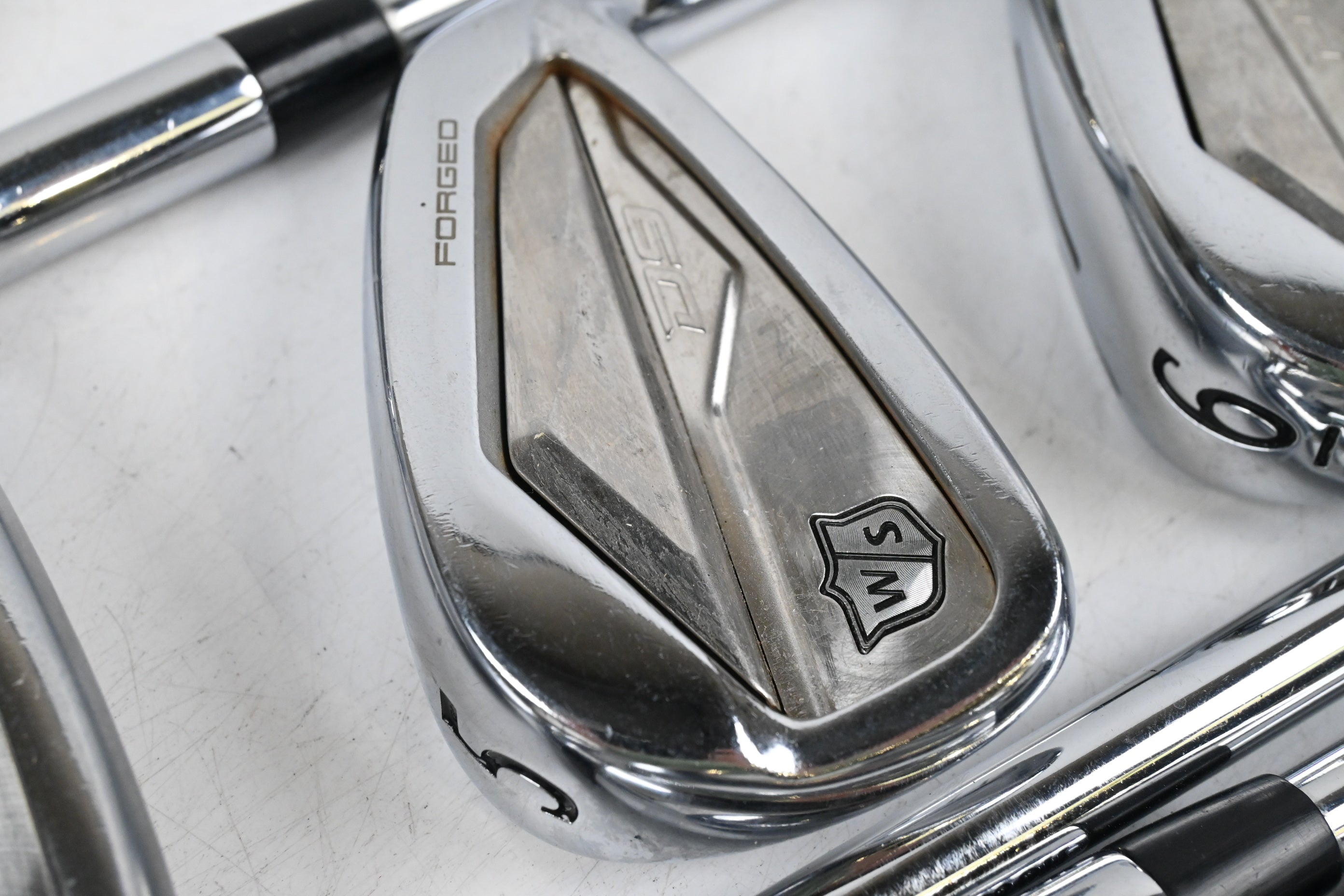 Wilson D9 Forged Irons / 4-PW / Stiff Flex Dynamic Gold 105 S300 Shafts