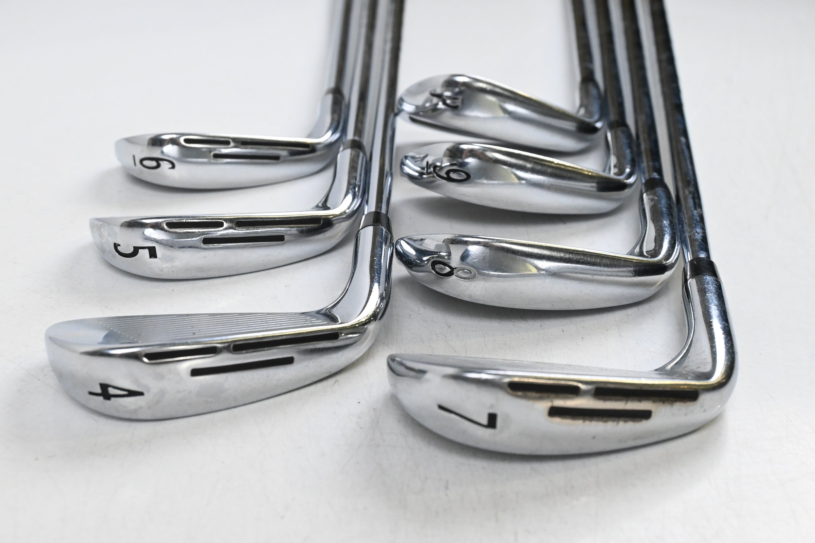 Wilson D9 Forged Irons / 4-PW / Stiff Flex Dynamic Gold 105 S300 Shafts