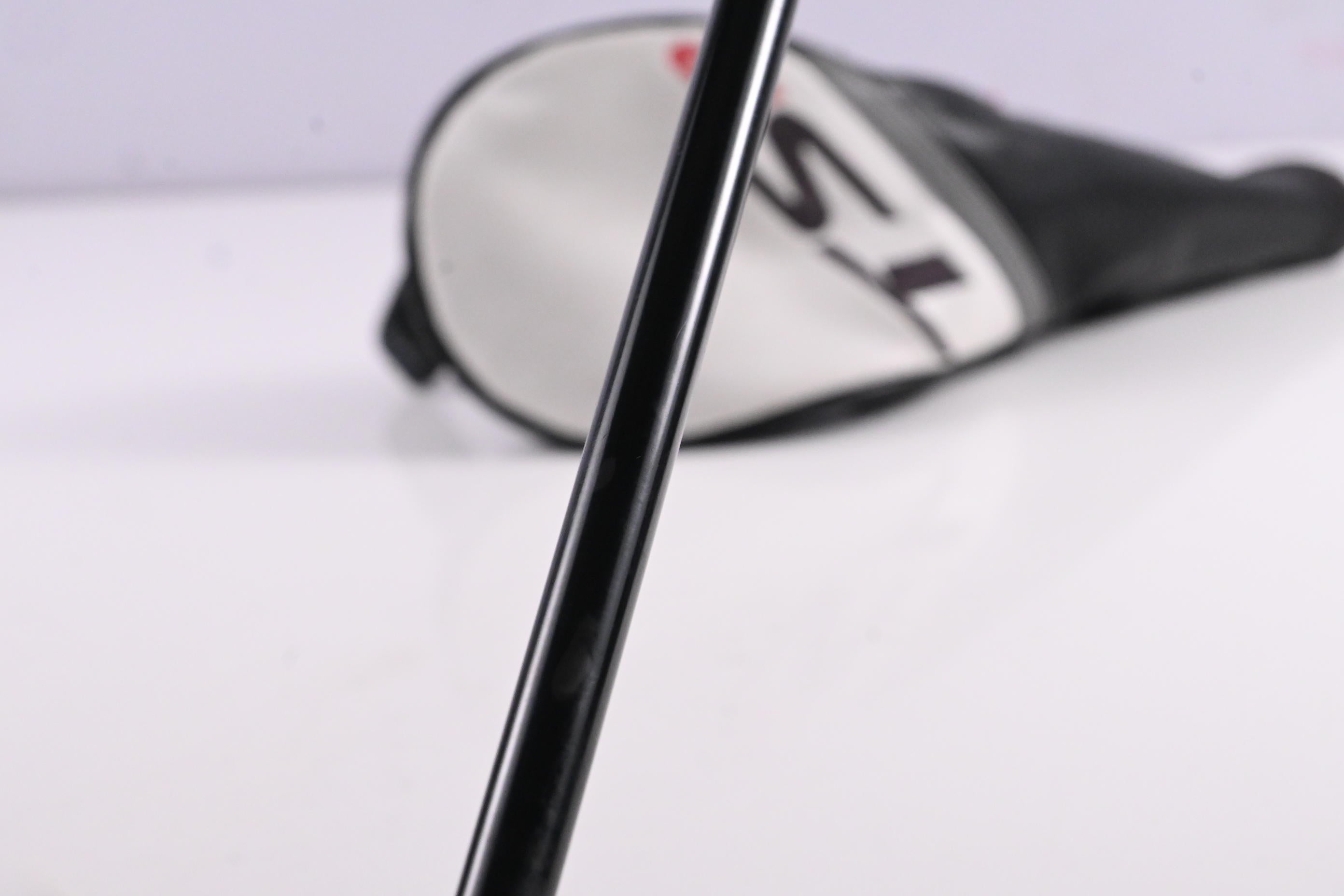 Titleist TSR2 #5 Wood / 18 Degree / Stiff Flex Tensei AV Blue 65 Shaft