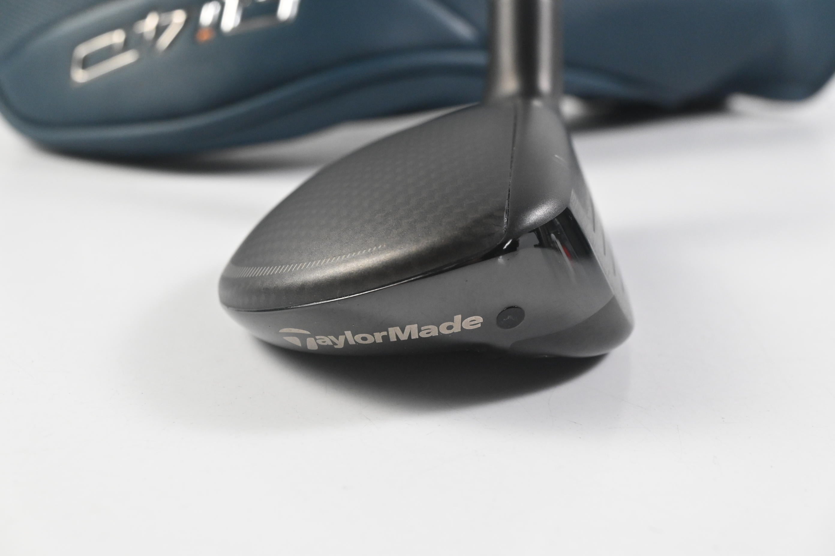 Taylormade Qi4D #4 Hybrid / 22 Degree / Regular Flex REAX By KBS White 65