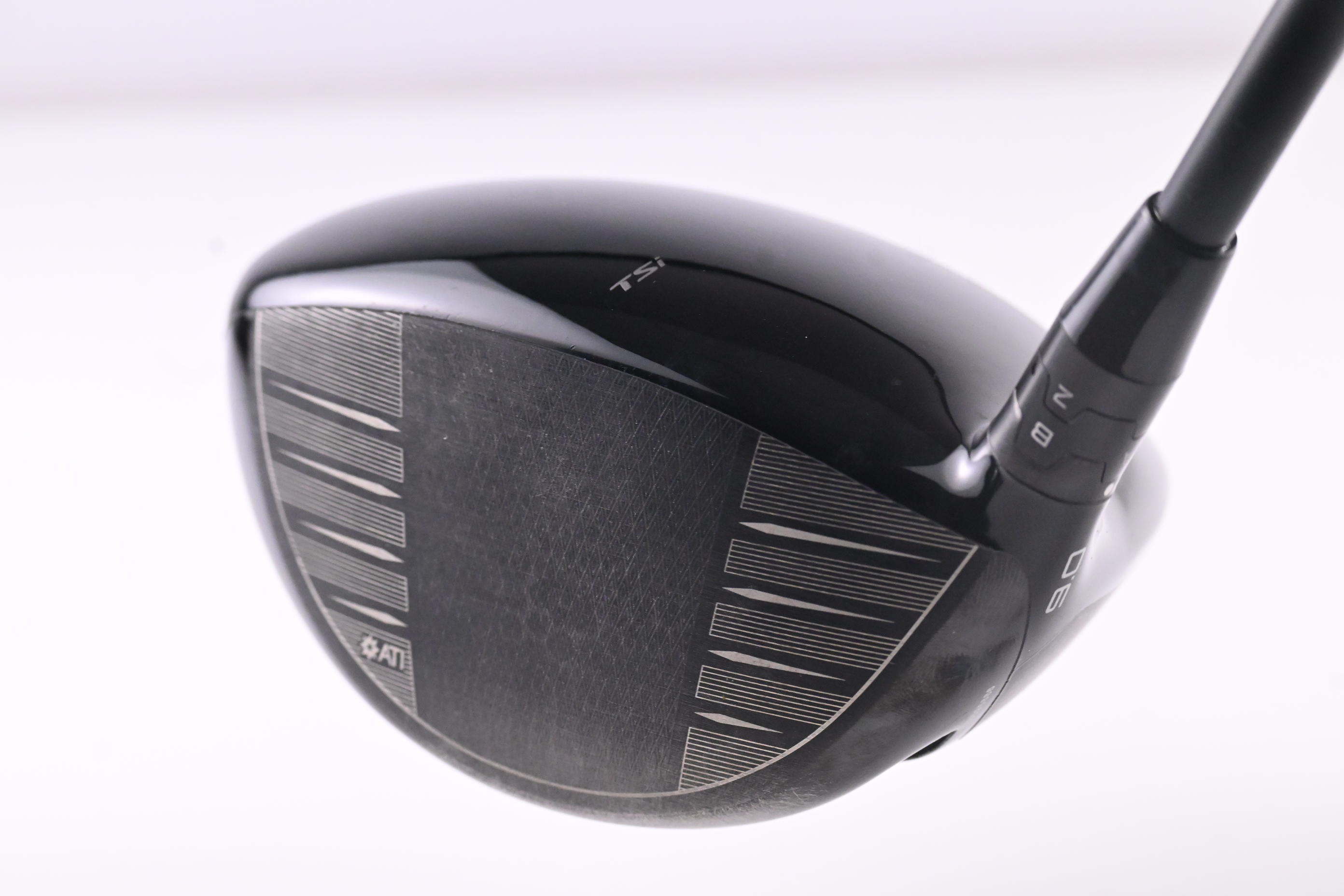 Titleist TSi3 Driver / 9 Degree / Regular Flex Fujikura Ventus Blue 5 Shaft
