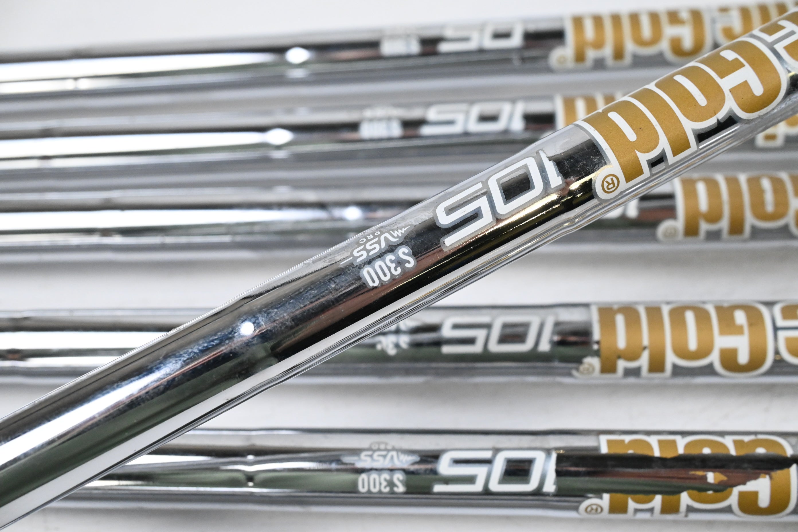 Wilson D9 Forged Irons / 4-PW / Stiff Flex Dynamic Gold 105 S300 Shafts