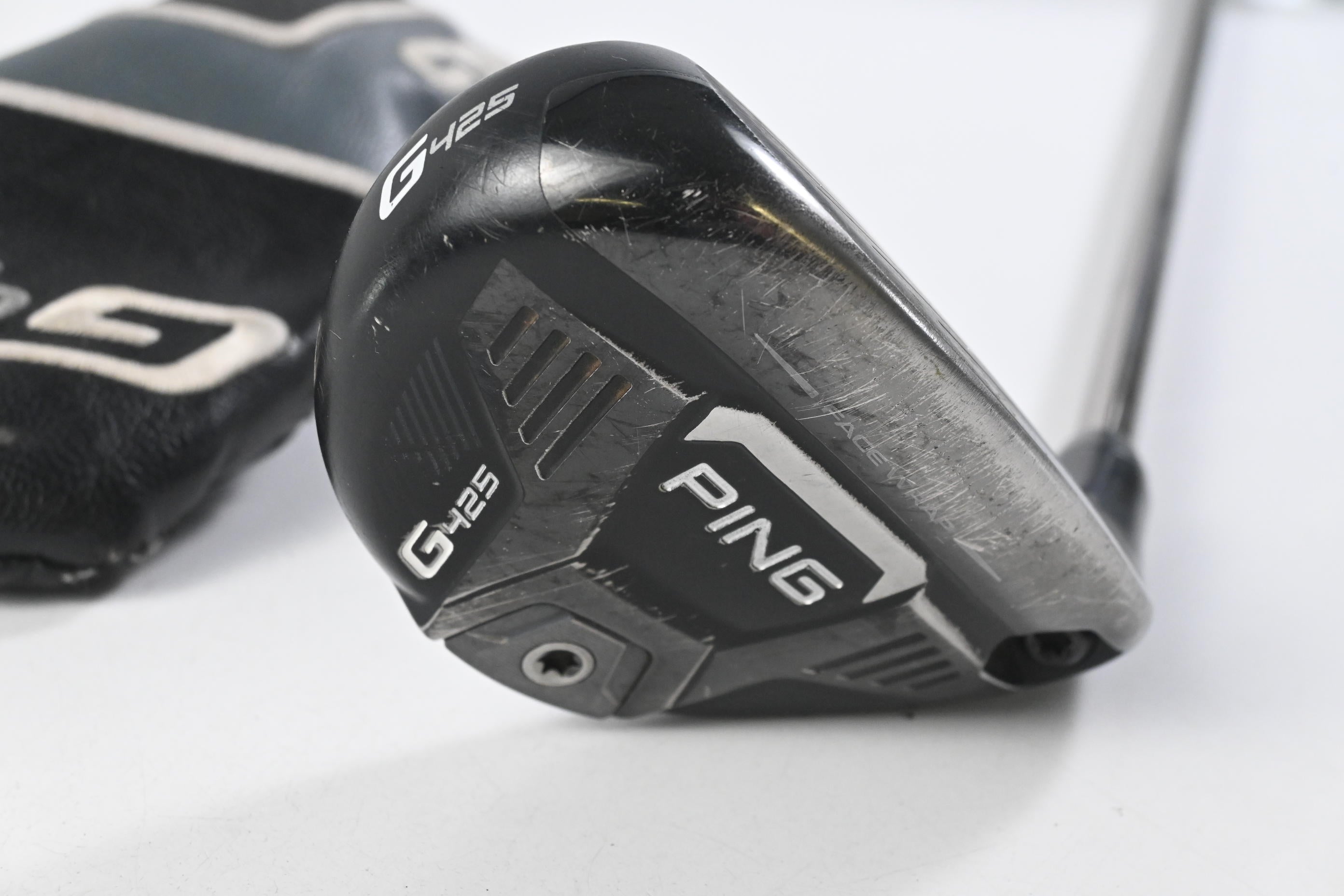 Ping G425 #4 Hybrid / 22 Degree / Stiff Flex Ping Tour Chrome 85 Shaft