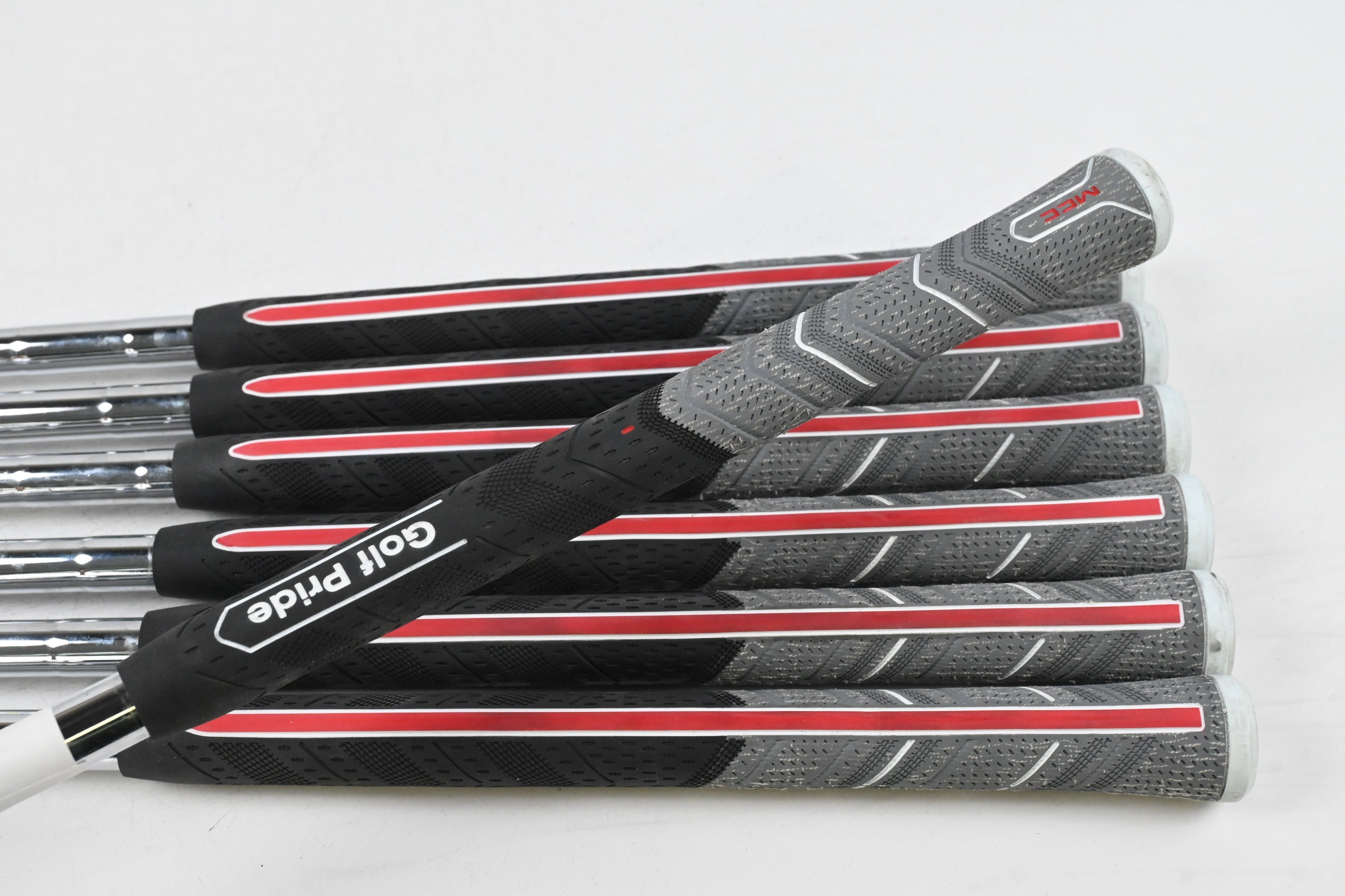 Wilson D9 Forged Irons / 4-PW / Stiff Flex Dynamic Gold 105 S300 Shafts