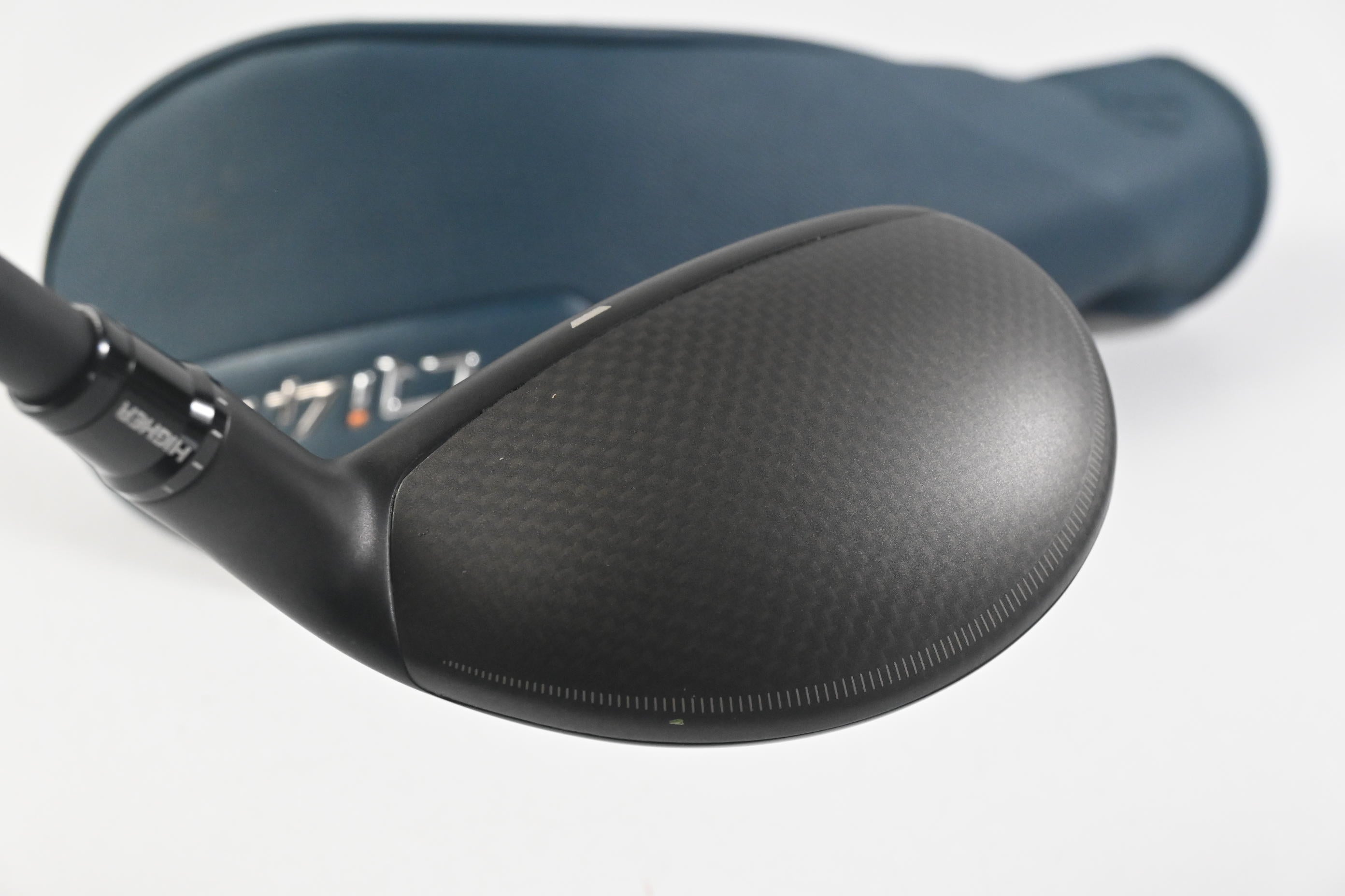Taylormade Qi4D #4 Hybrid / 22 Degree / Regular Flex REAX By KBS White 65