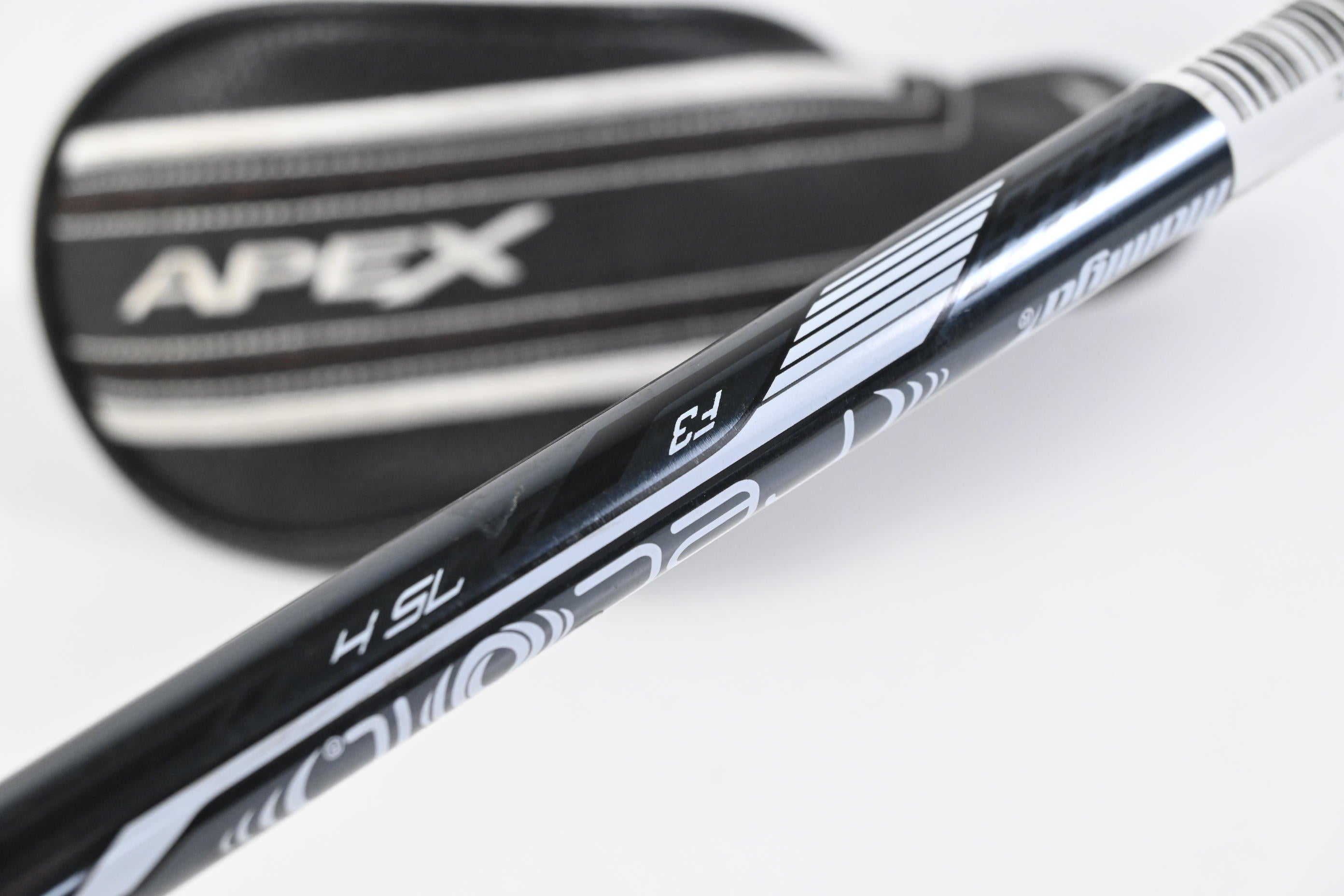 Callaway Apex 21 #4 Hybrid / 21 Degree / Regular Flex UST Recoil Dart 75 Shaft