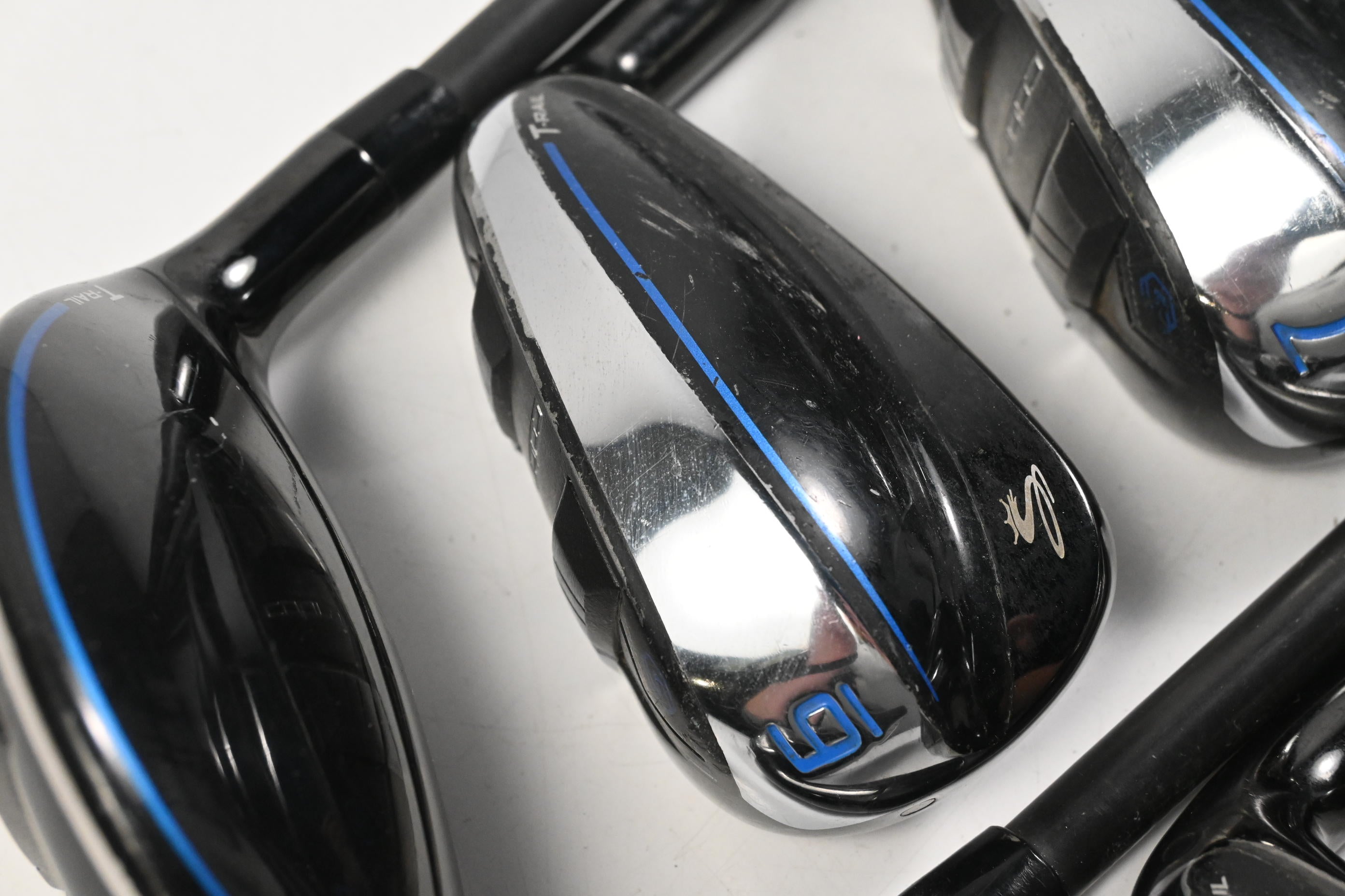 Cobra T-Rail 2023 Irons / 5H+6-PW+GW+SW / Regular Flex Cobra Ultralite 50 Shafts