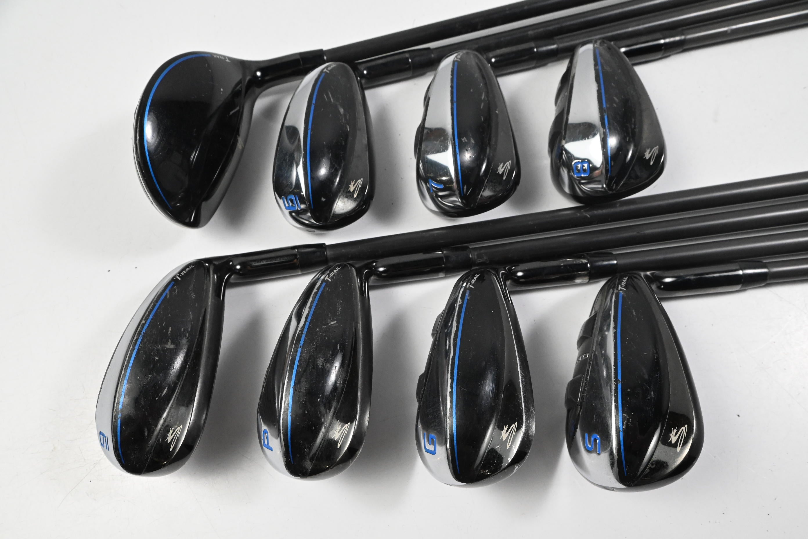 Cobra T-Rail 2023 Irons / 5H+6-PW+GW+SW / Regular Flex Cobra Ultralite 50 Shafts