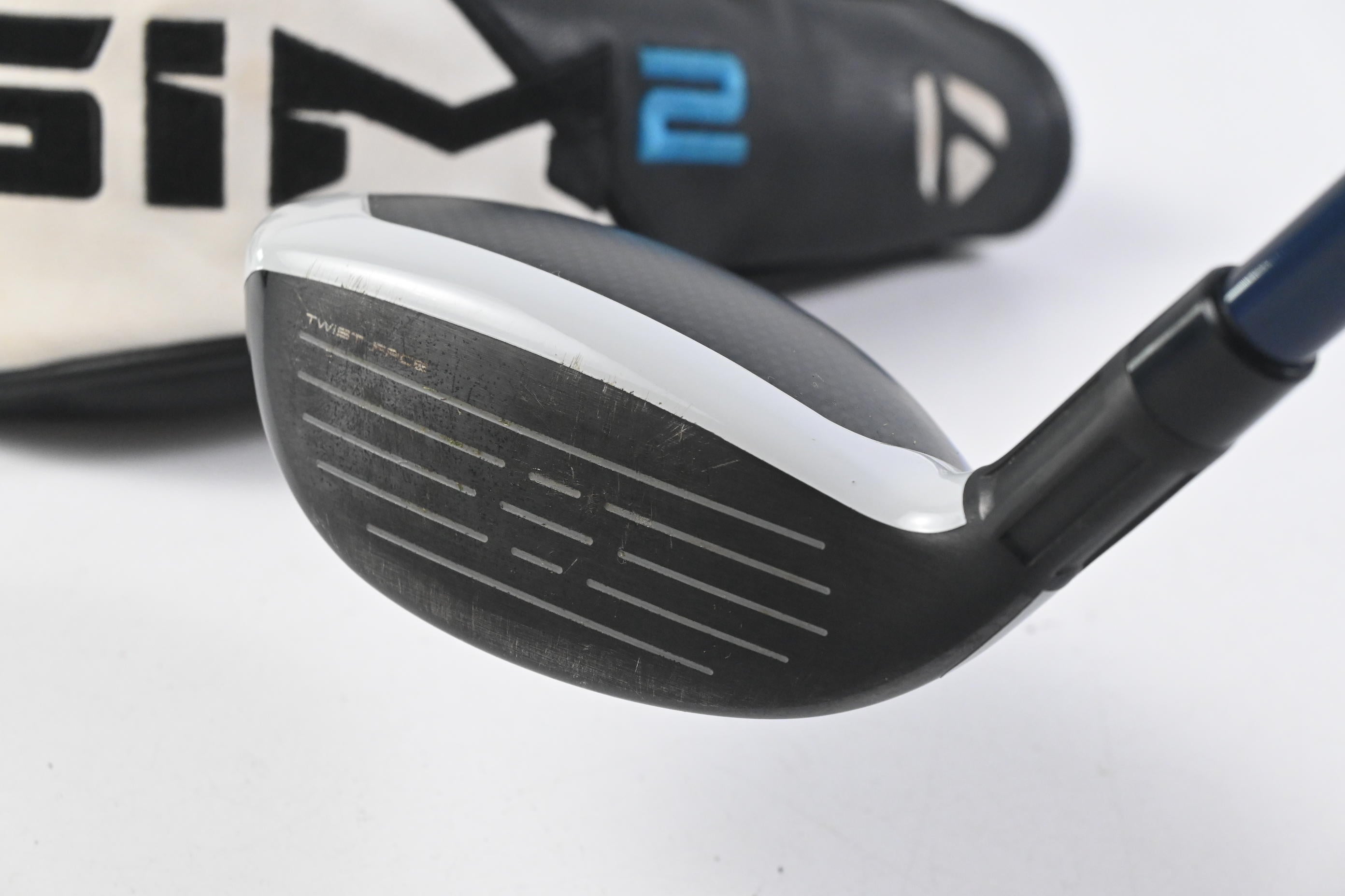 Taylormade SIM2 Max #4 Hybrid / 22 Degree / Regular Flex Fujikura Ventus Blue 6