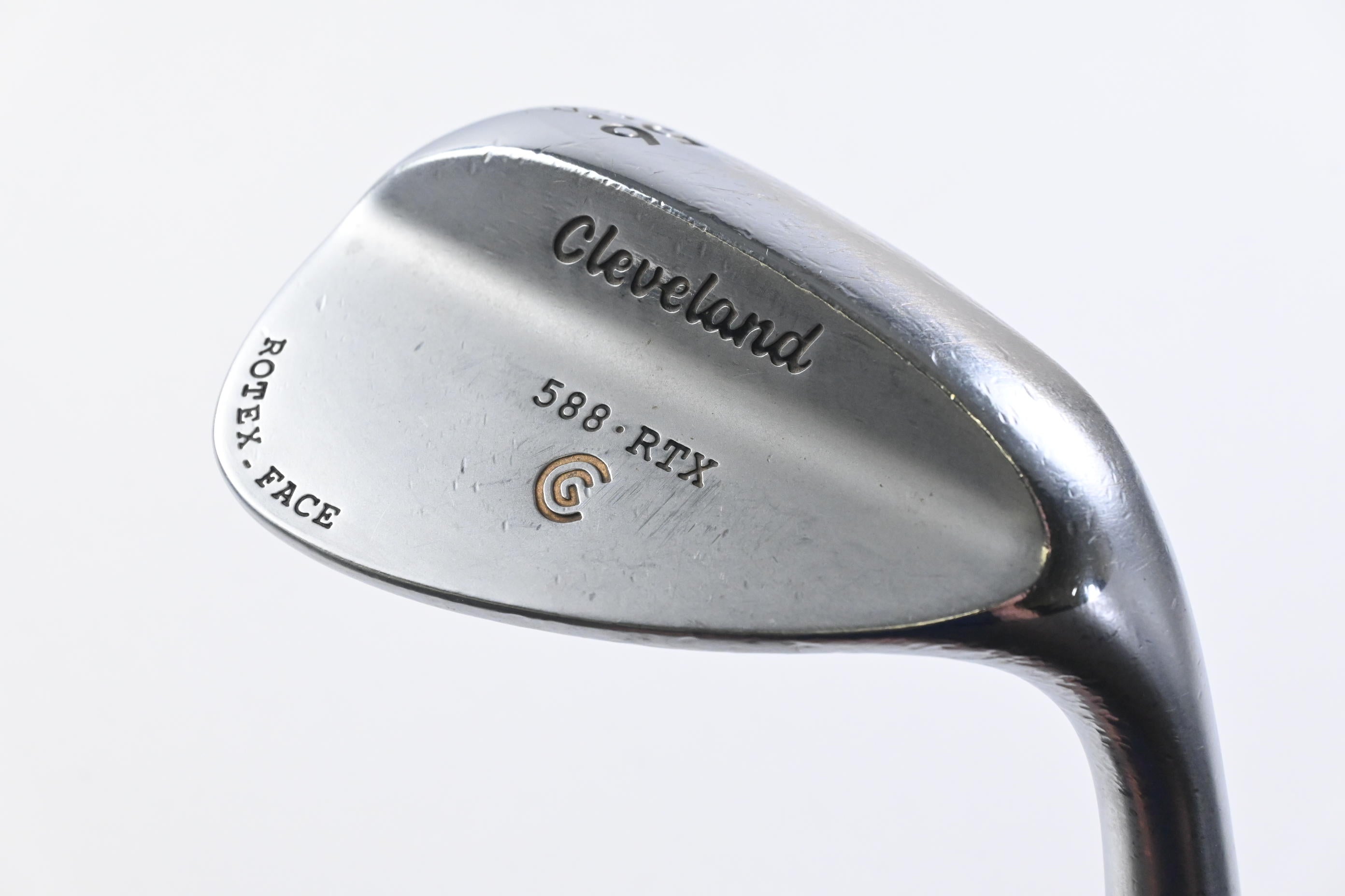 Cleveland 588 RTX Sand Wedge / 56 Degree / Wedge Flex Dynamic Gold Shaft