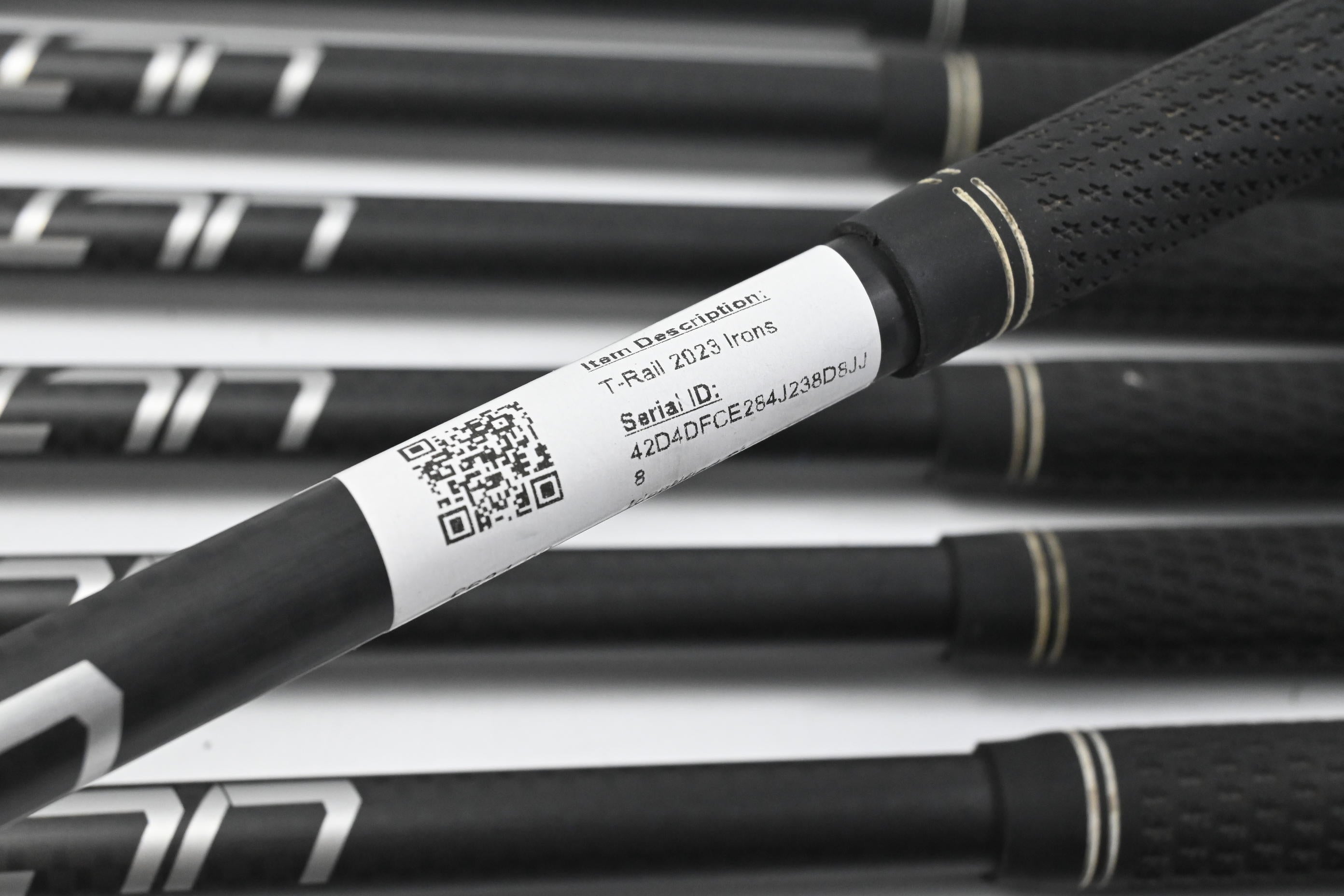 Cobra T-Rail 2023 Irons / 5H+6-PW+GW+SW / Regular Flex Cobra Ultralite 50 Shafts
