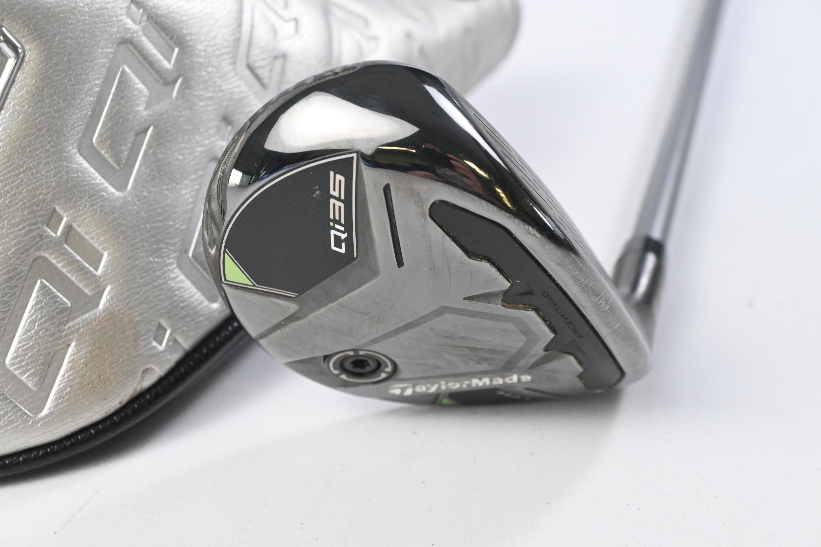 Taylormade Qi35 Max #4 Hybrid / 23 Degree / Regular Flex Fujikura Air Speeder 50
