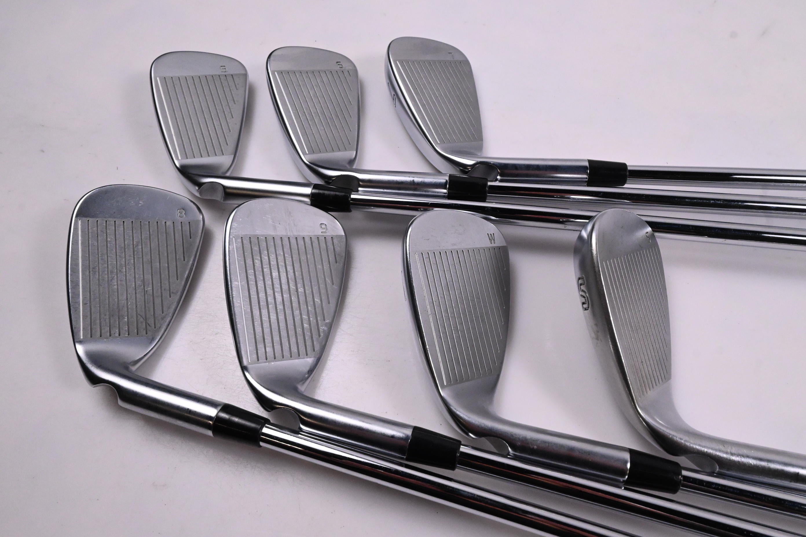Ping G425 Irons / 5-PW+SW / Blue Dot / Regular Flex Ping AWT 2.0 Shafts