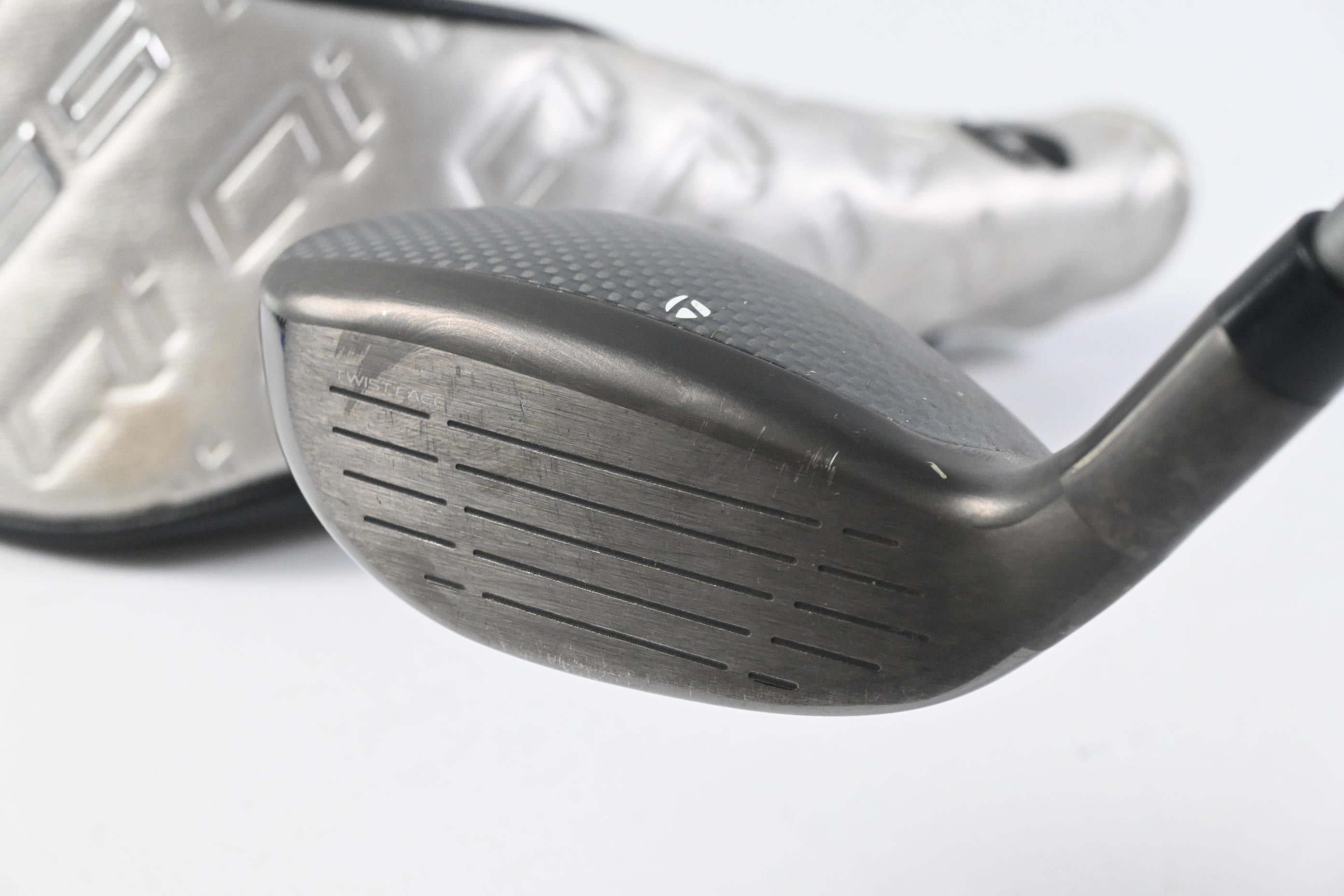 Taylormade Qi35 Max #4 Hybrid / 23 Degree / Regular Flex Fujikura Air Speeder 50