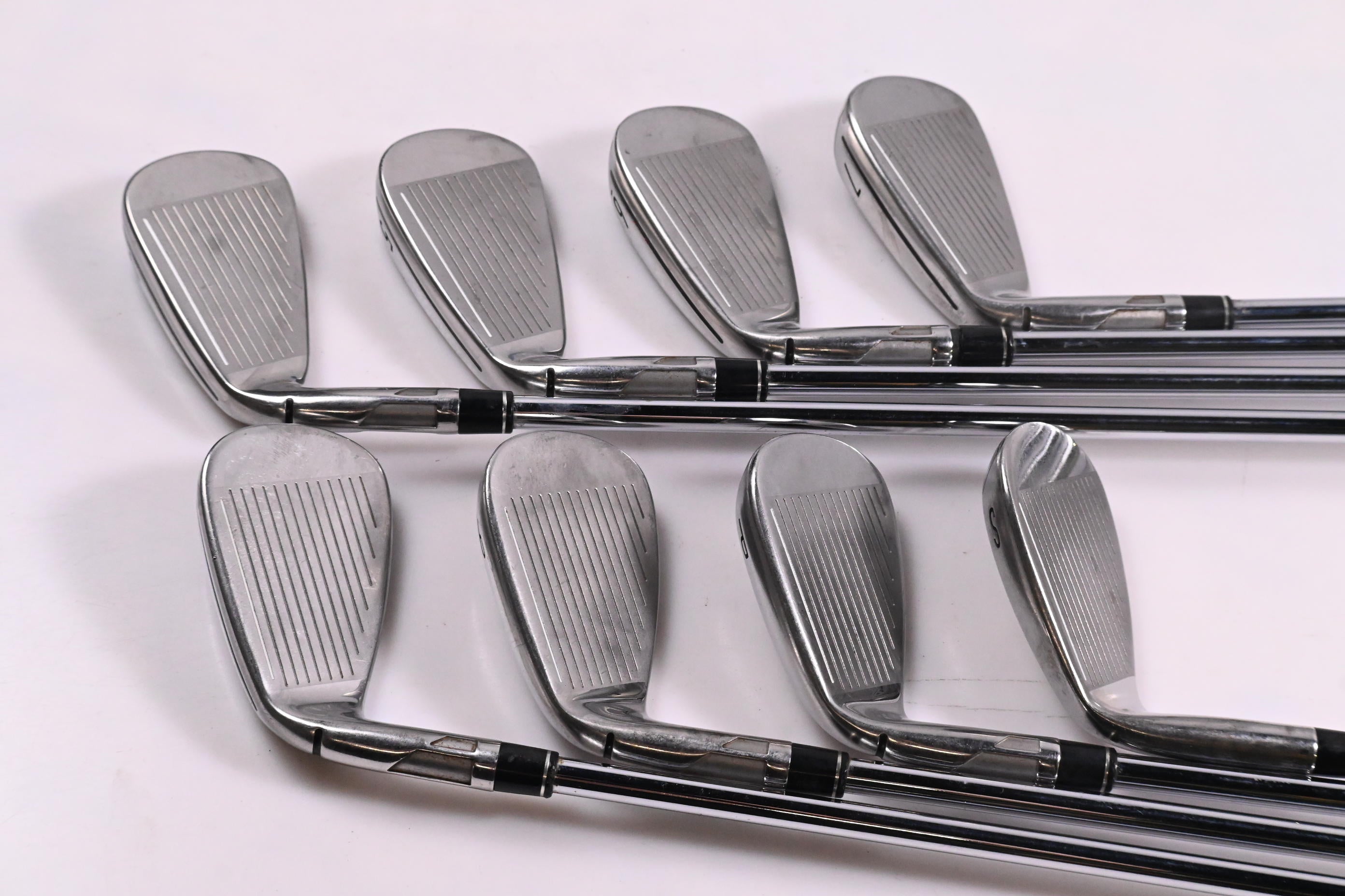 Taylormade SIM Max Irons / 4-PW+SW / Regular Flex KBS MAX 85 Shafts