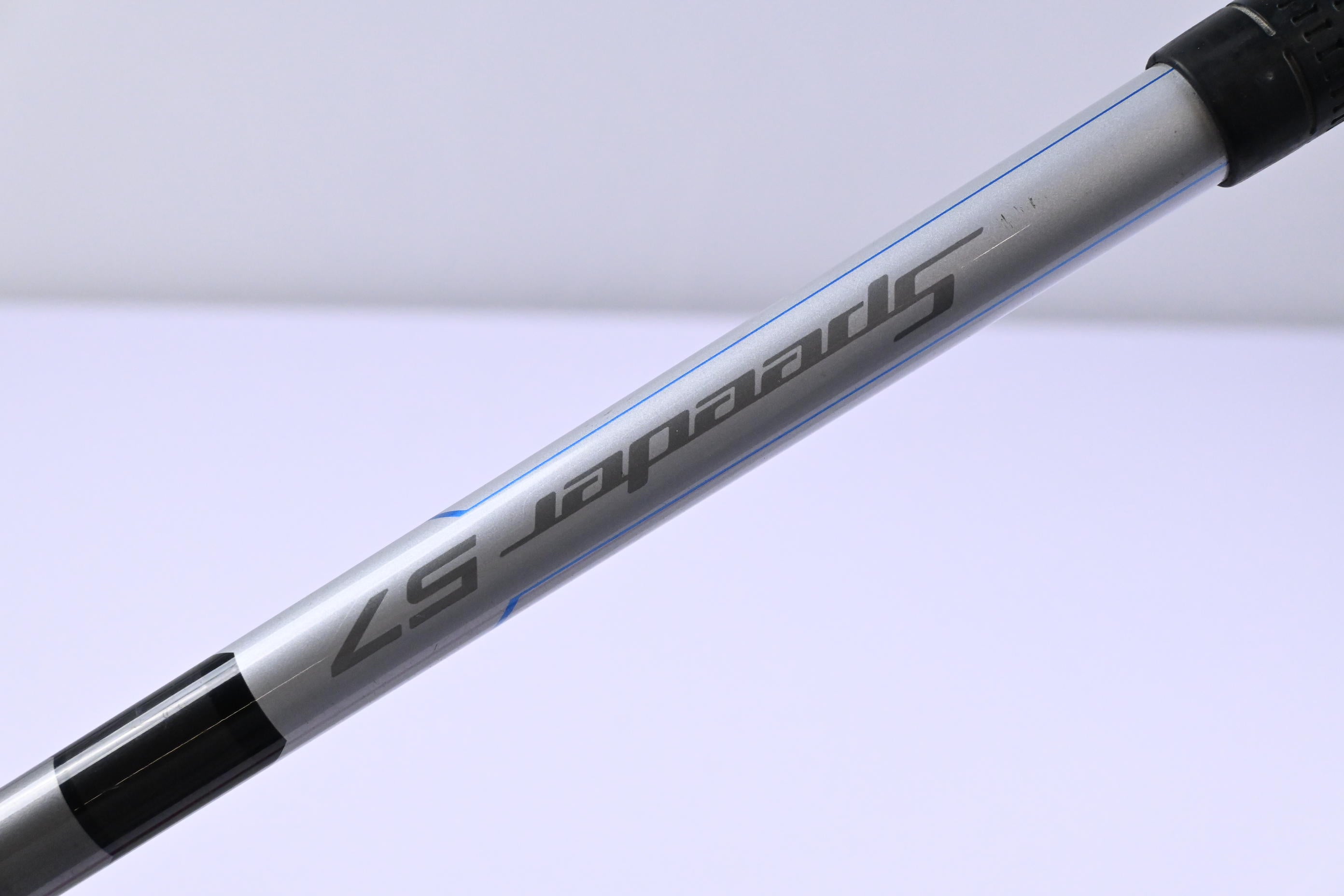 Fujikura Speeder 57 Driver Shaft / Regular Flex / Taylormade 2nd Gen Adapter