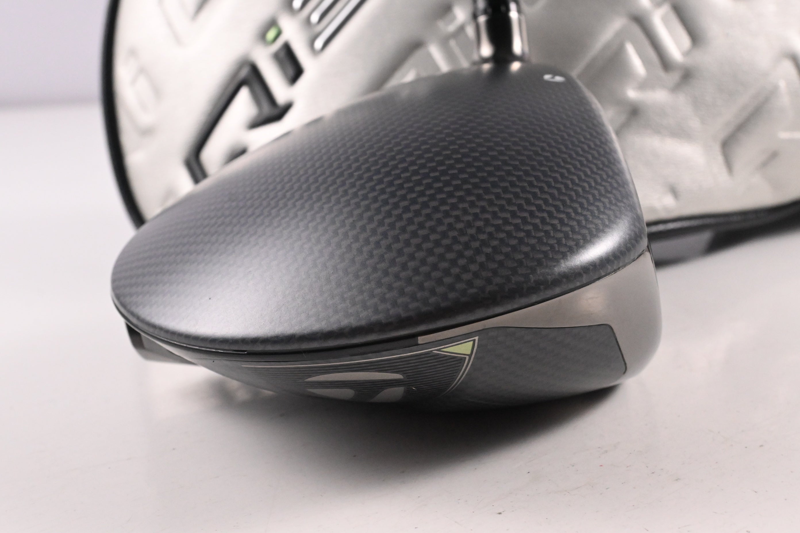 Taylormade Qi35 LS Driver / 9 Degree / Regular Flex Fujikura Air Speeder 50