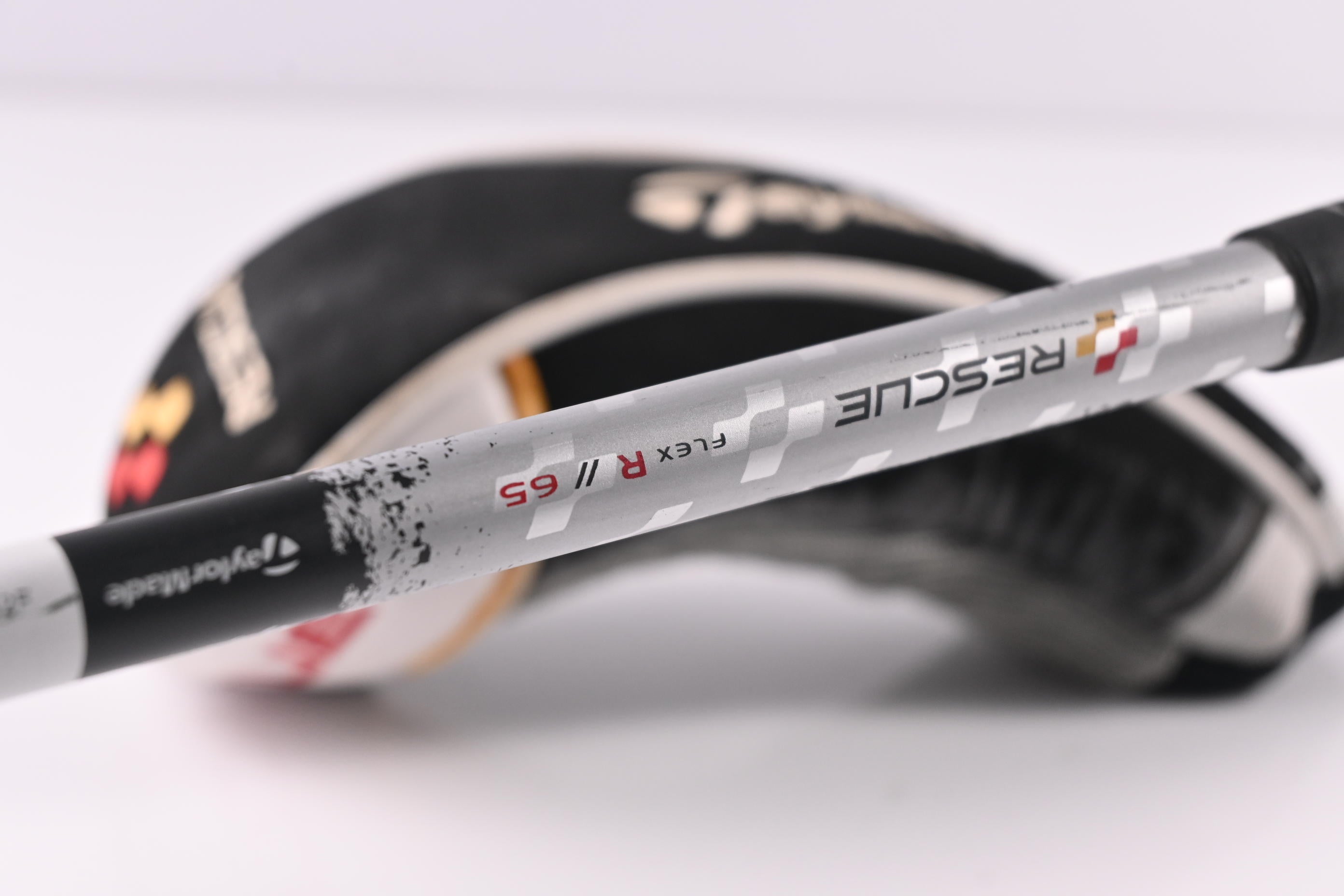 Taylormade Rescue 11 #4 Hybrid / 21 Degree / Regular Flex Aldila RIP 65 Shaft