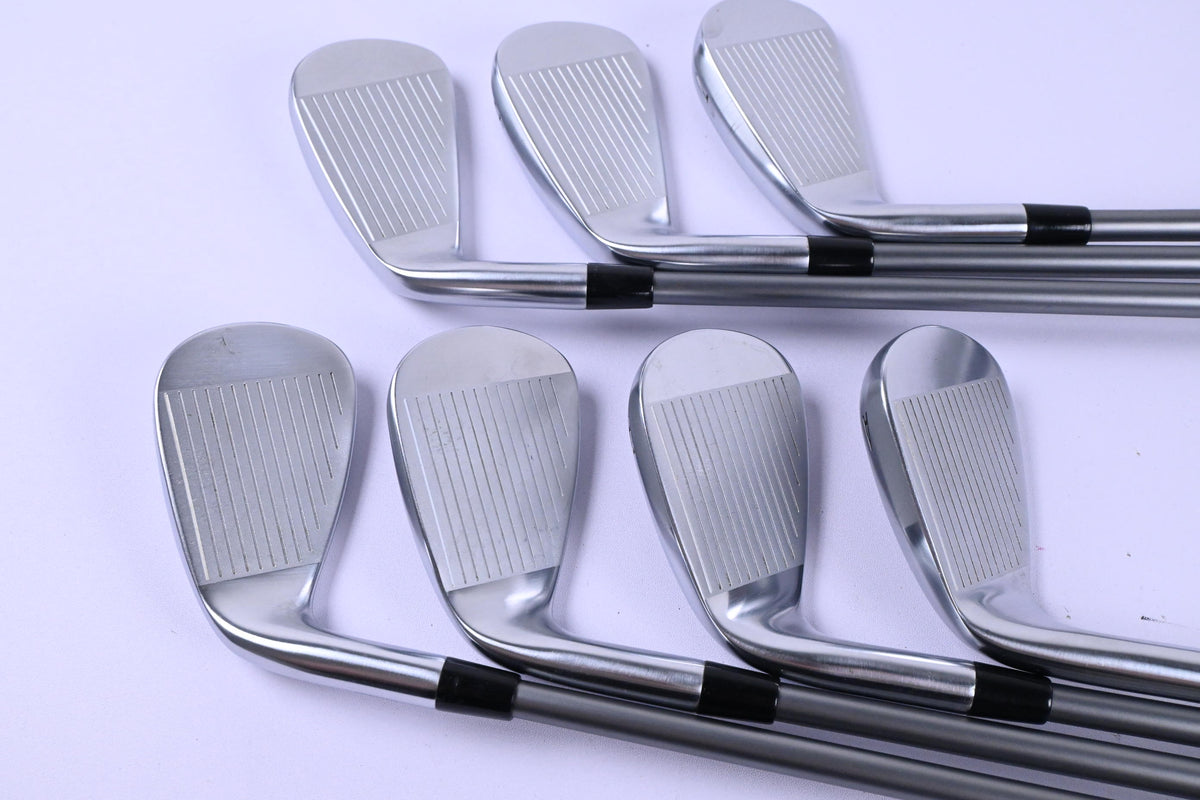 Callaway Quantum Max Irons / 5-PW+GW / Regular Flex Denali Frost Silver 60