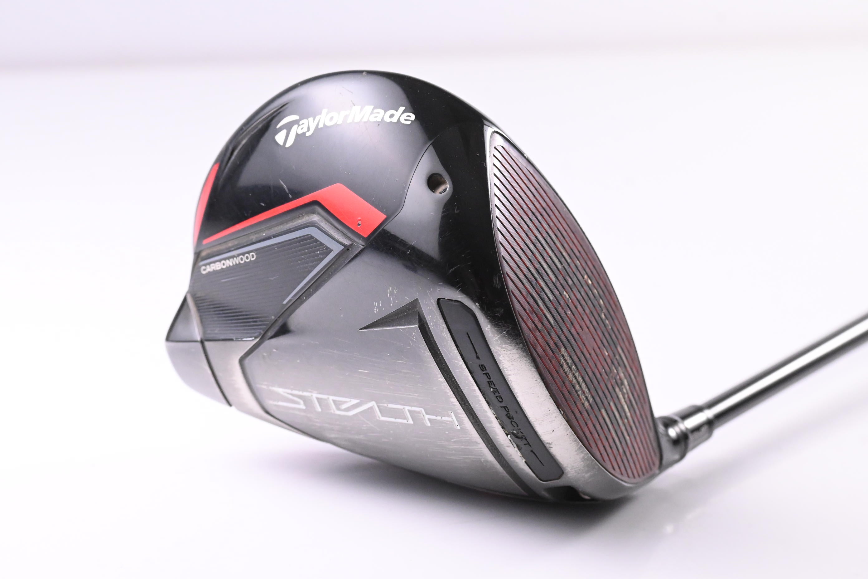 Taylormade Stealth Driver / 10.5 Degree / Regular Flex HZRDUS Smoke RDX Red 60