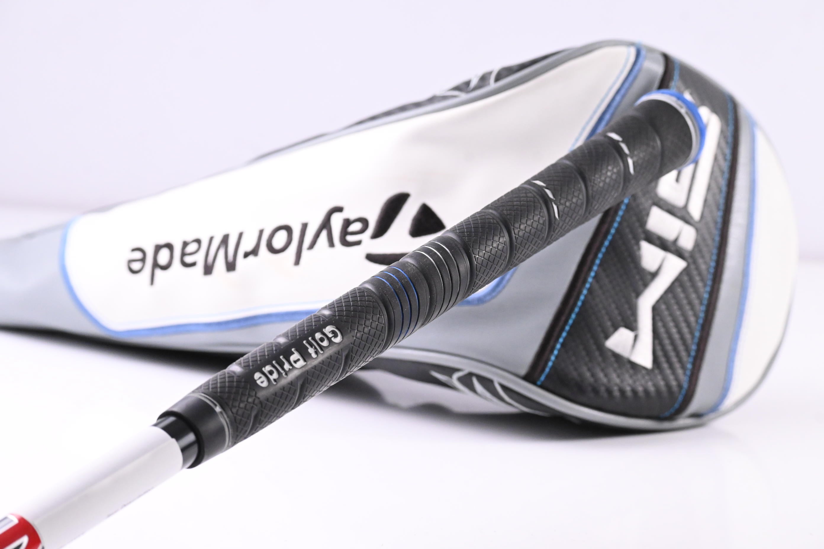 Taylormade SIM Max Driver / 9 Degree / Stiff Flex Fujikura Vista Pro 55 Shaft