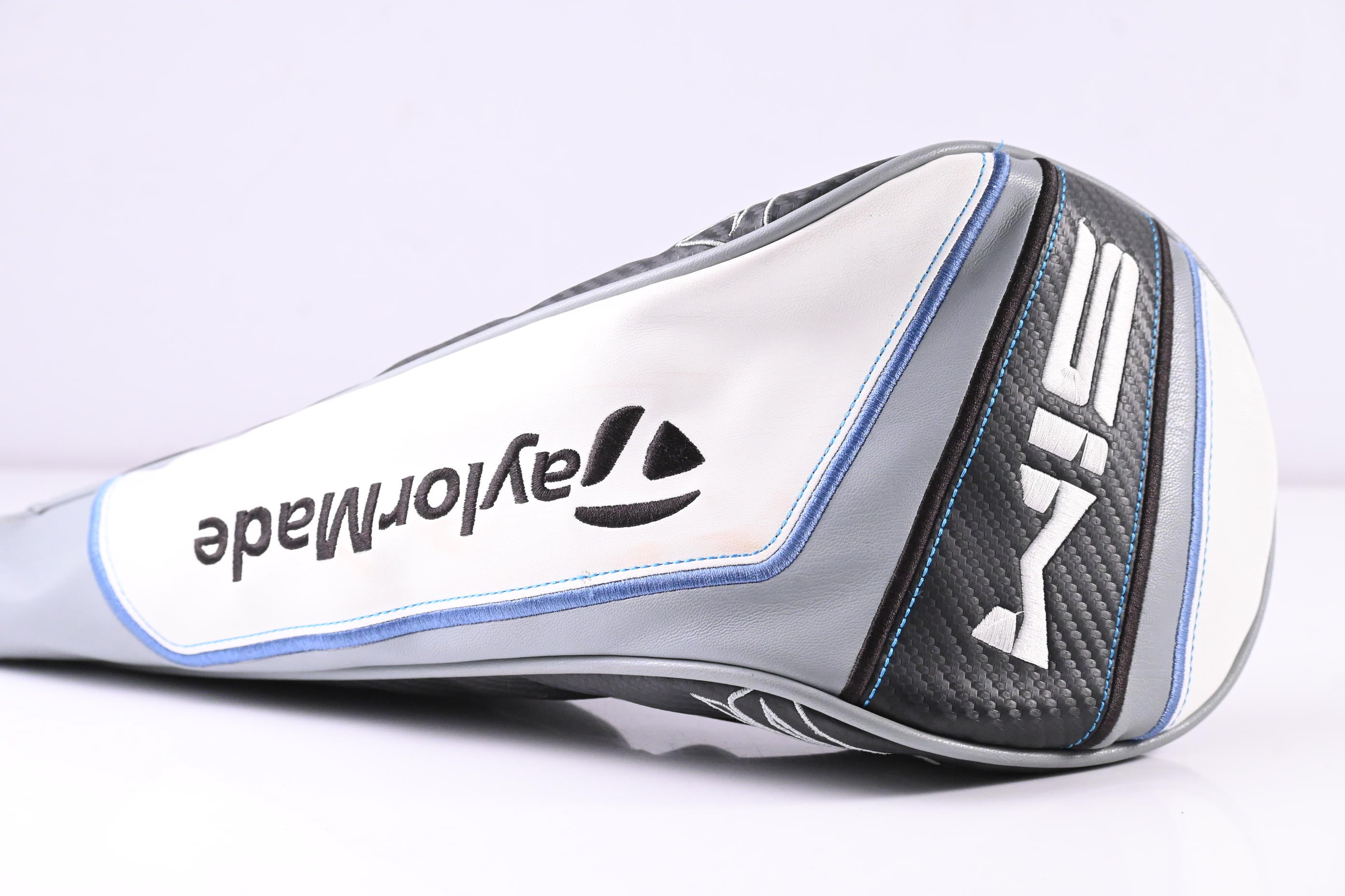 Taylormade SIM Max Driver / 9 Degree / Stiff Flex Fujikura Vista Pro 55 Shaft